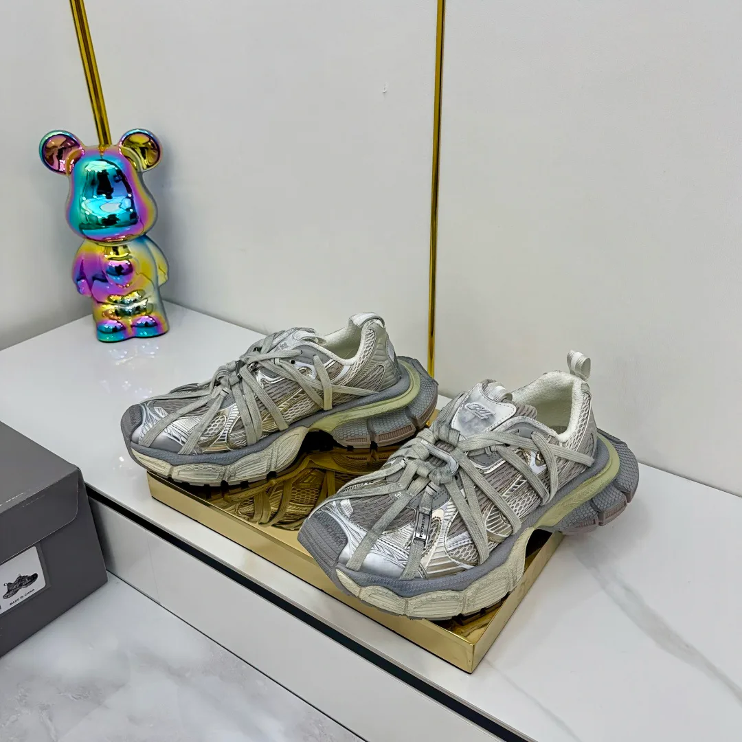 Кроссовки Женские Balenciaga 11165630