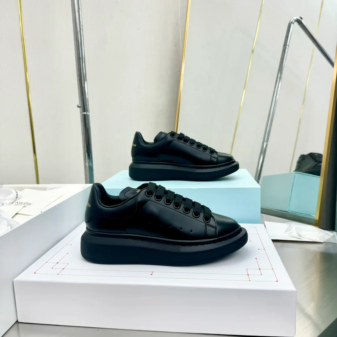 Кроссовки Женские Alexander Mcqueen 18011226