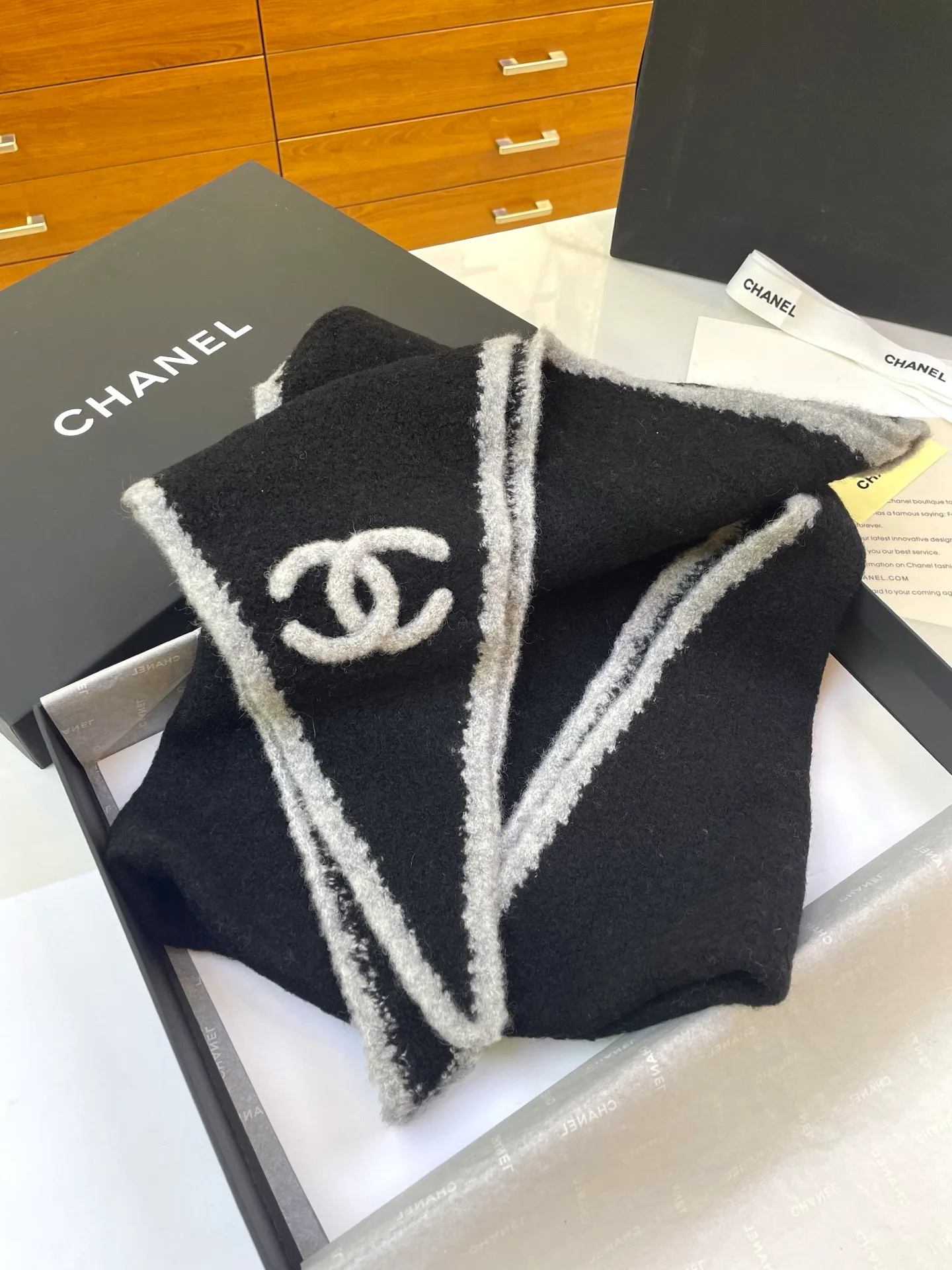 Шарфы Chanel 828412