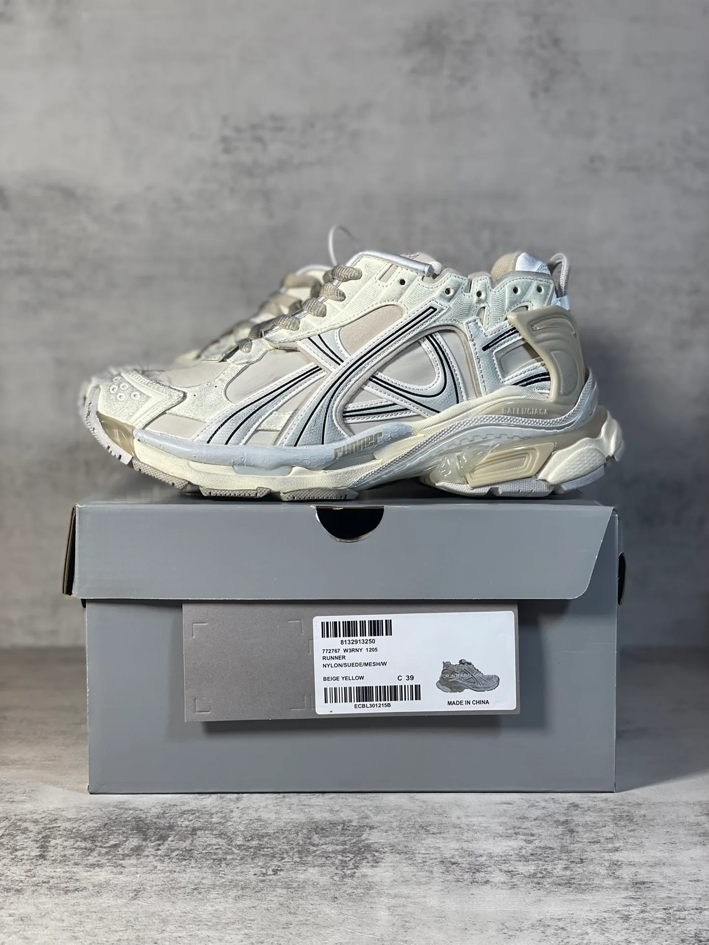 Кроссовки Женские Balenciaga 9640