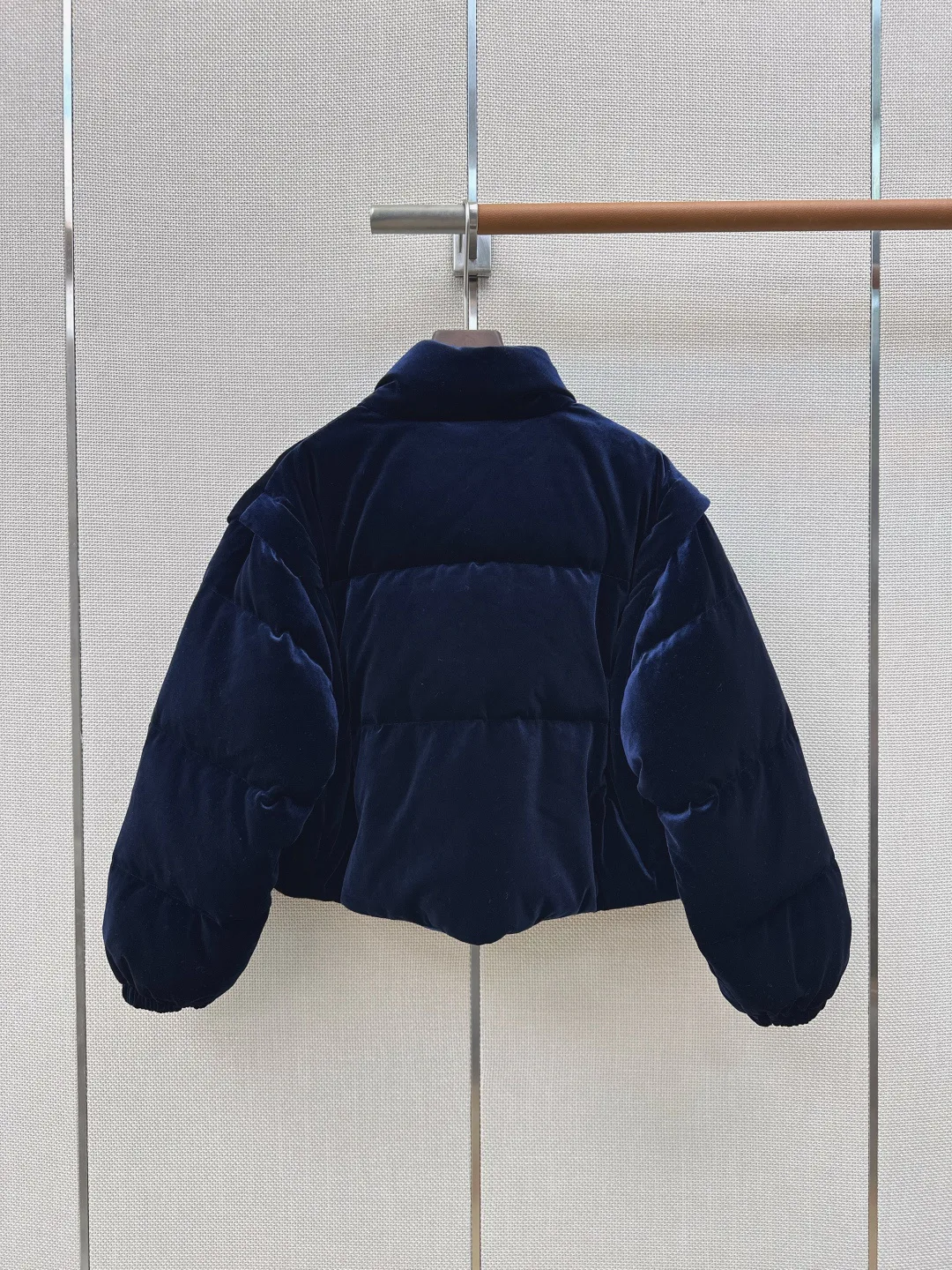 Куртки И Пуховики Женские Prada 18245858