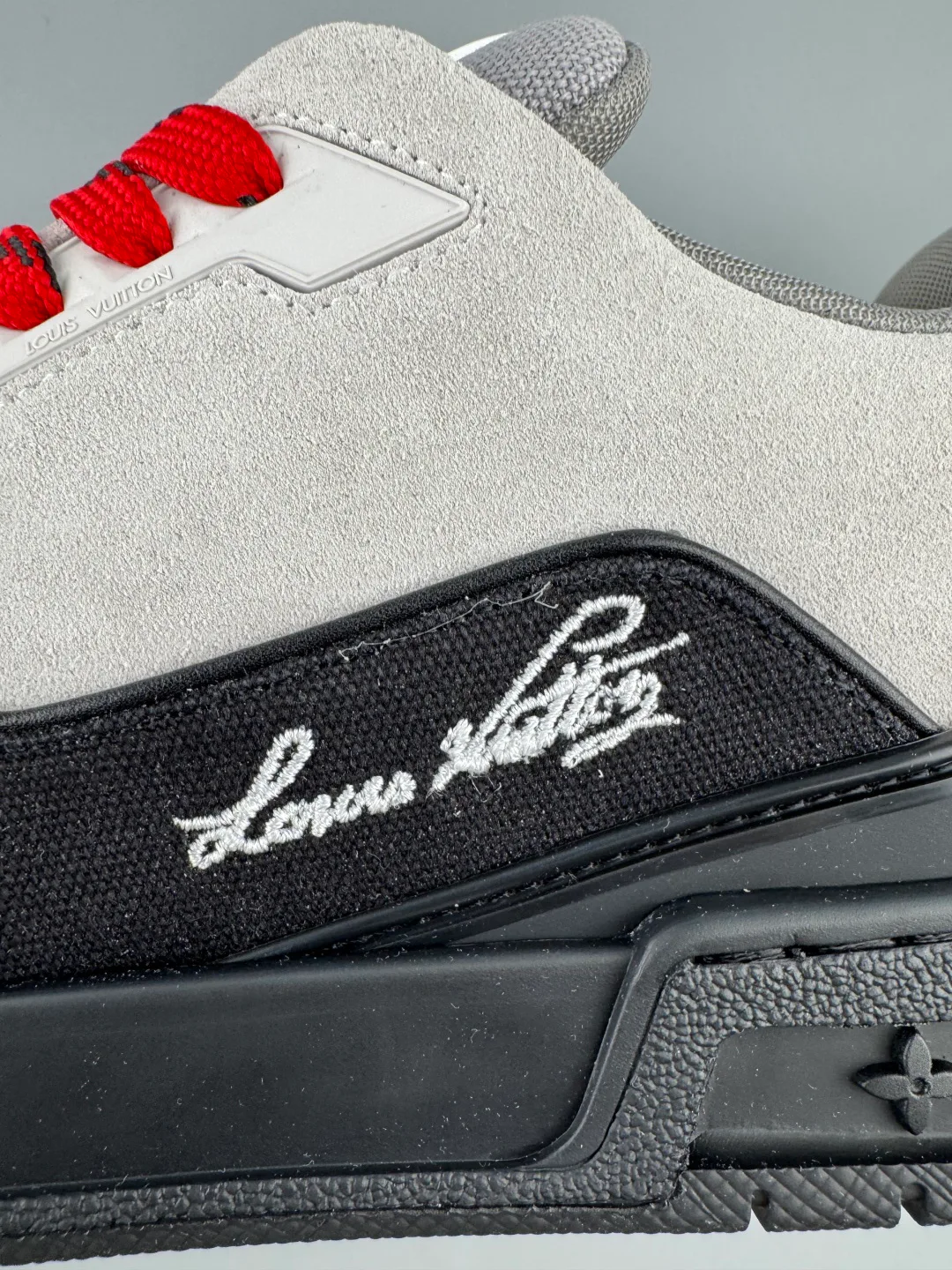 Кроссовки Мужские Louis Vuitton 5378164