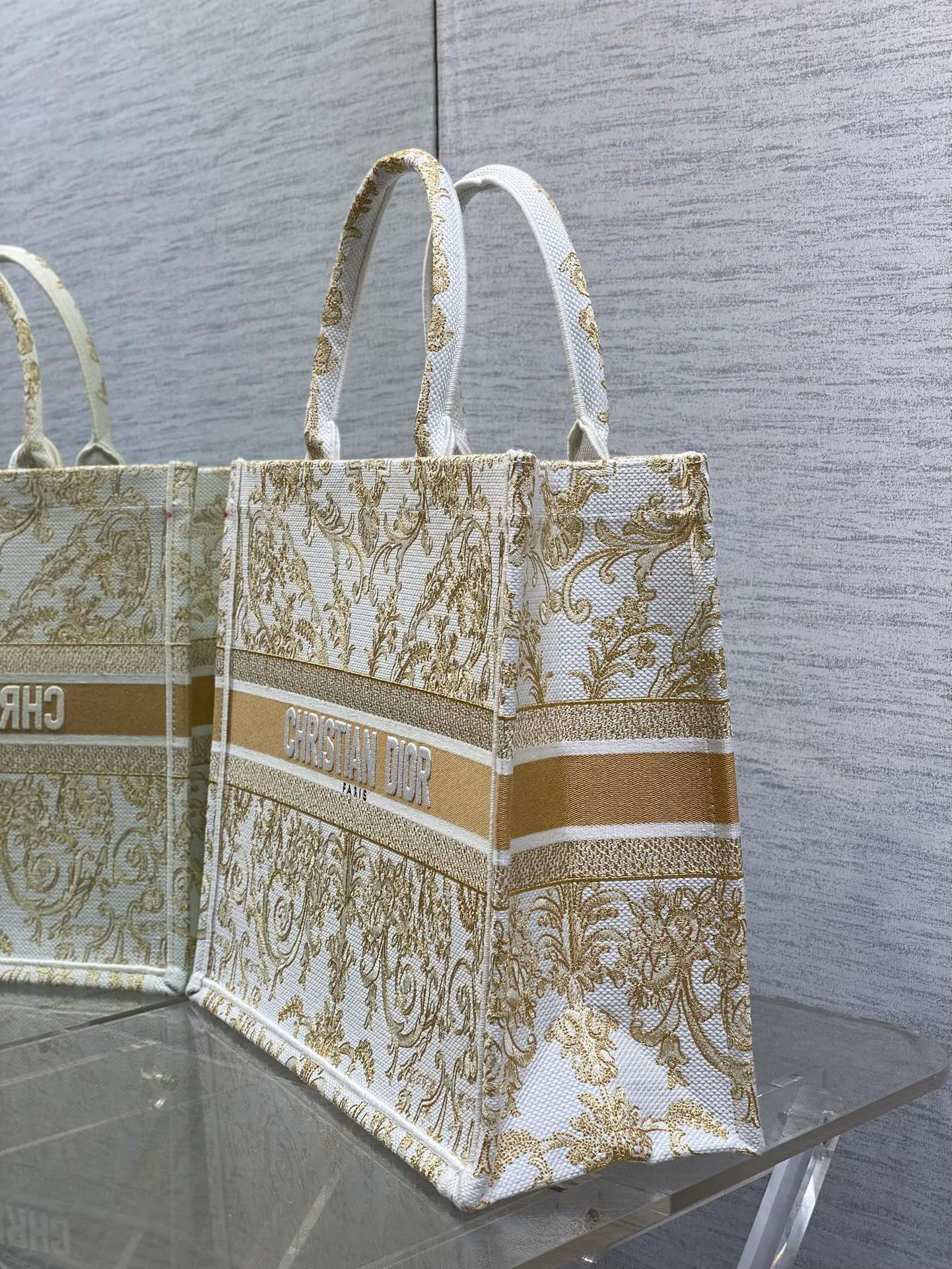Классические Сумки Женские Christian Dior 11224053
