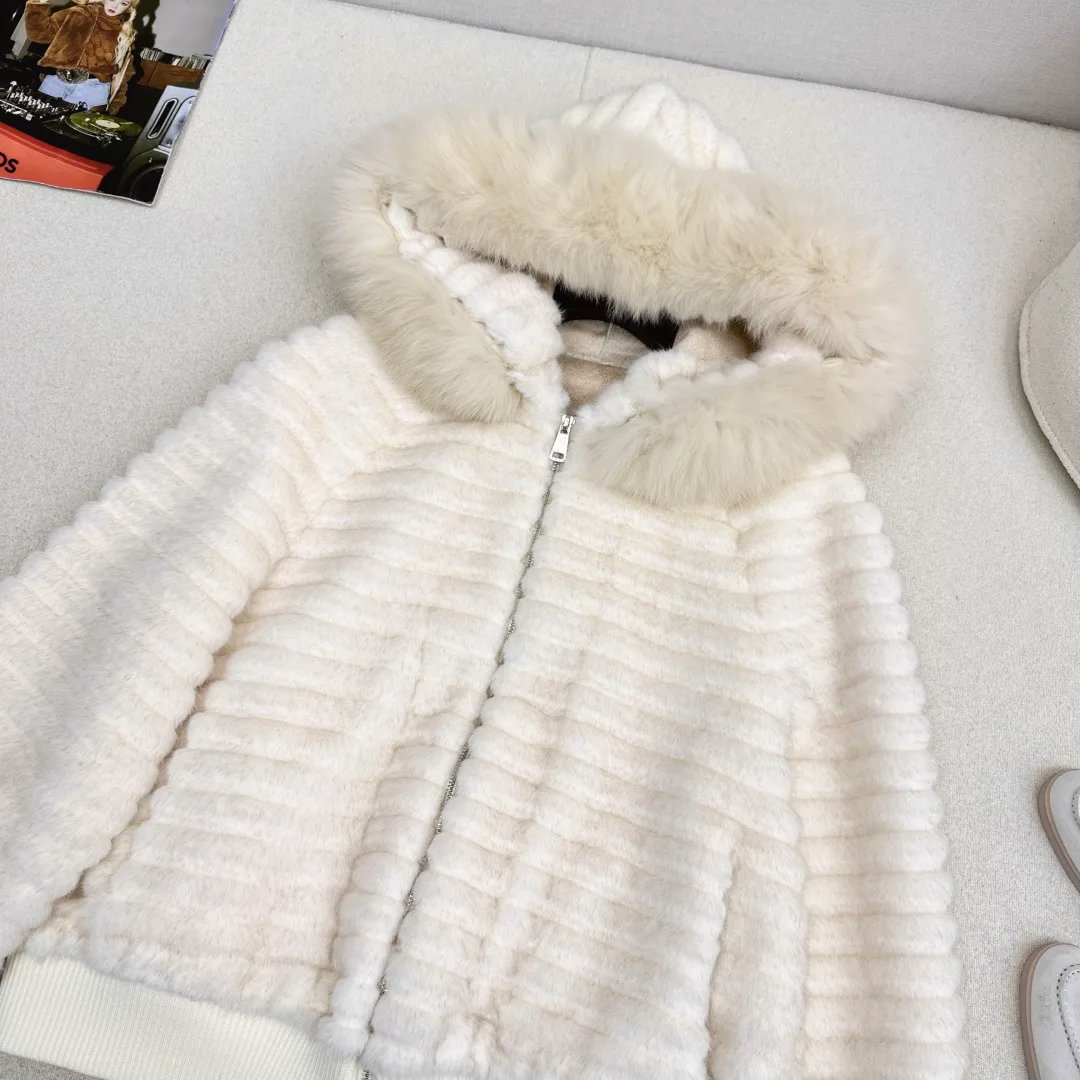 Куртки И Пуховики Женские Fendi 548692