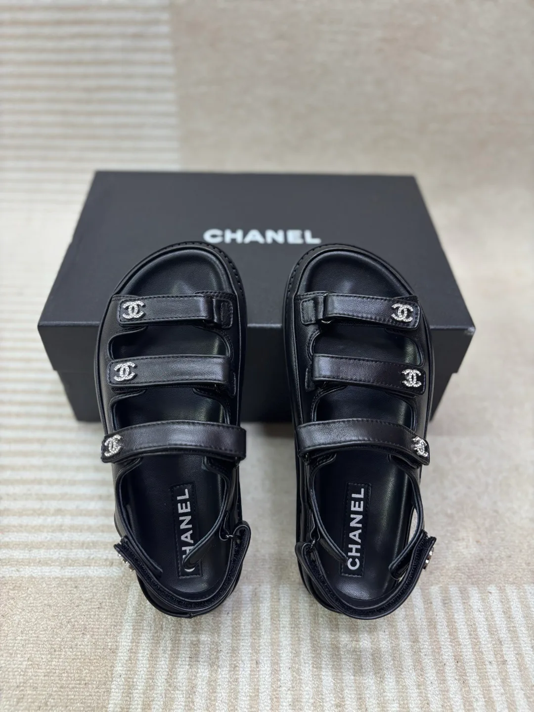 Босоножки Женские Chanel 17778420