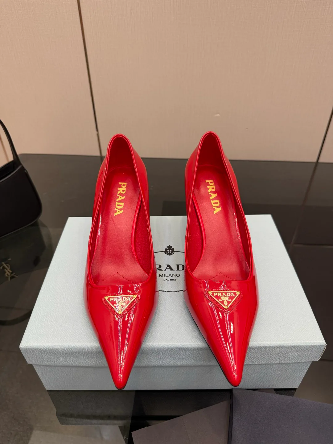 Туфли Женские Prada 11578979