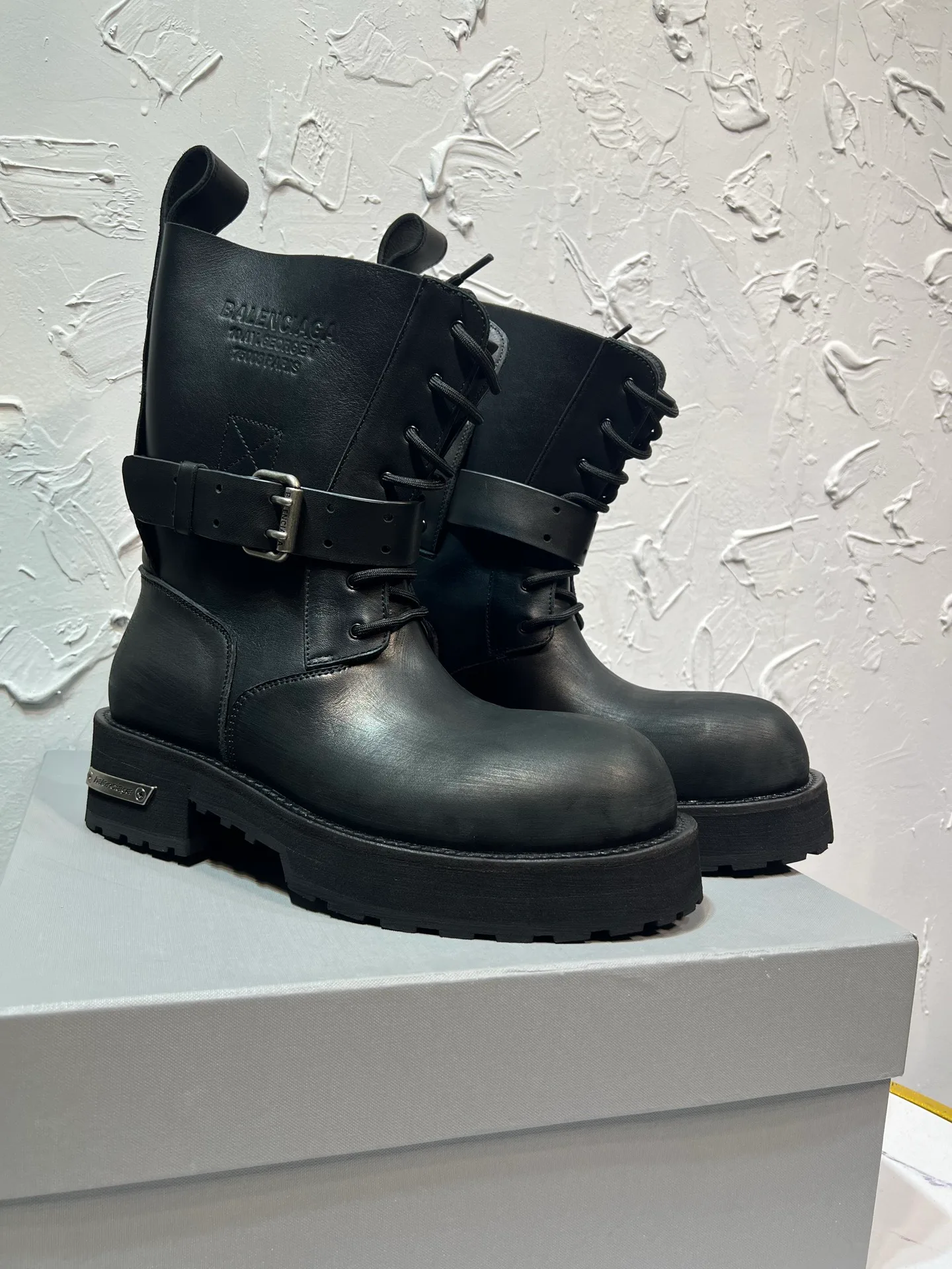 Ботинки Мужские Balenciaga 17962239