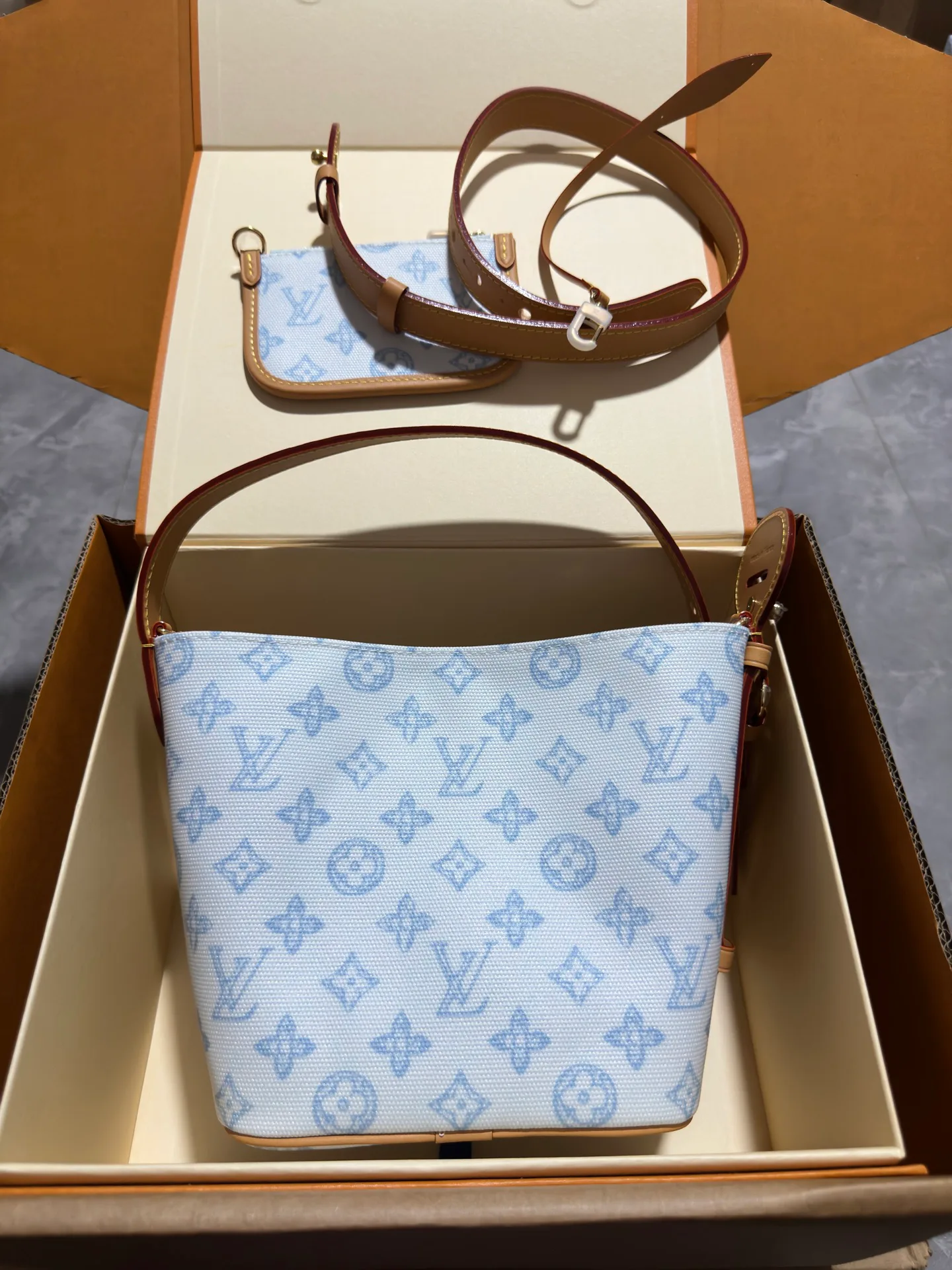 Классические Сумки Женские Louis Vuitton 13394419