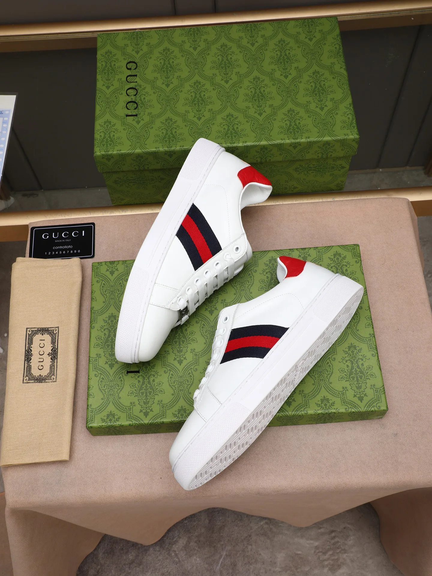 Кроссовки Мужские Gucci 11650914