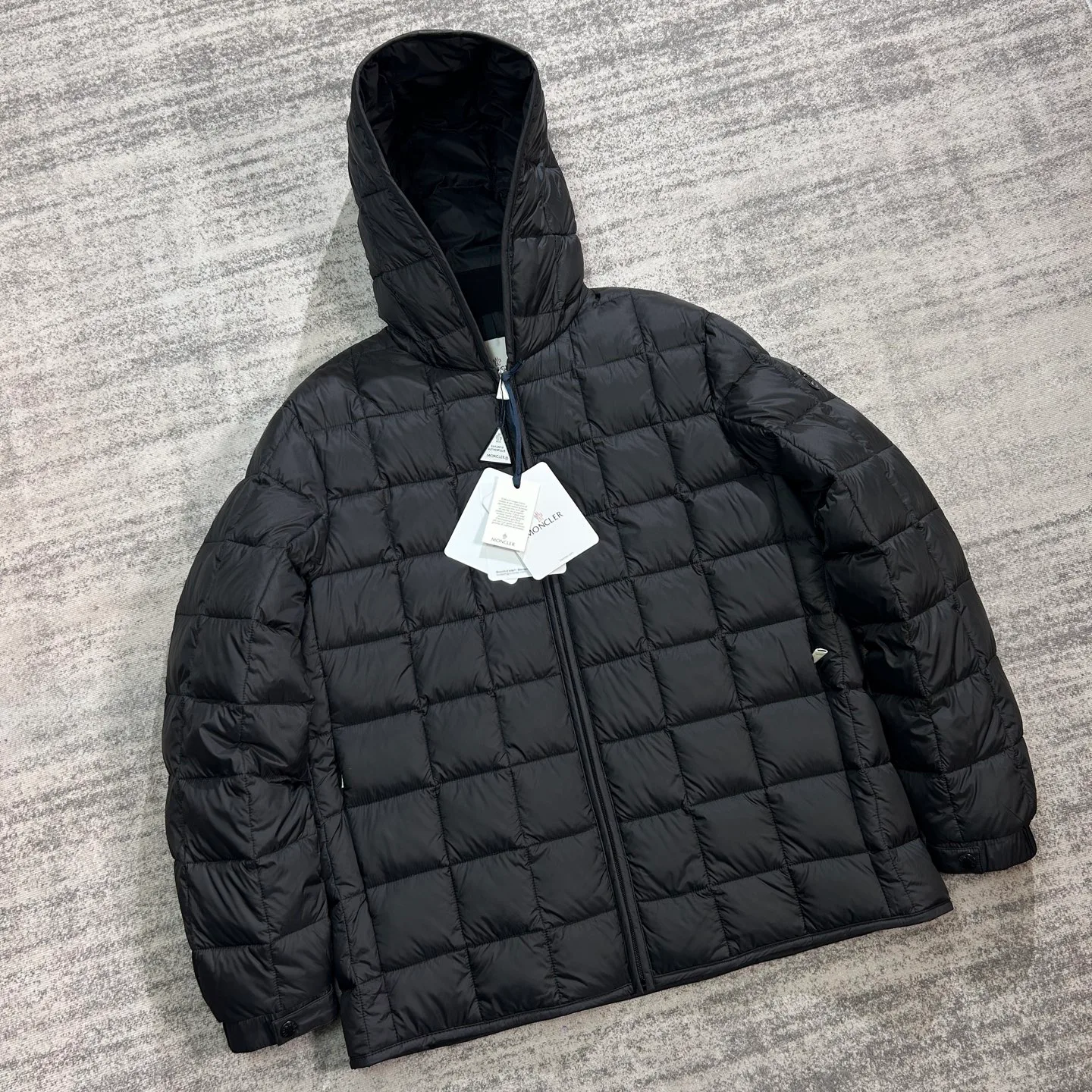Куртки И Пуховики Женские Moncler 18840101