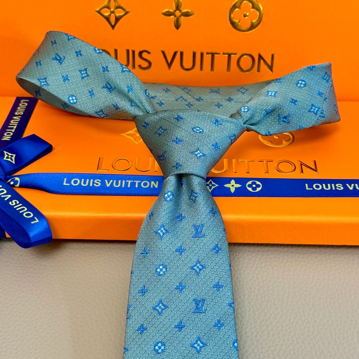 Шарфы Louis Vuitton 14633