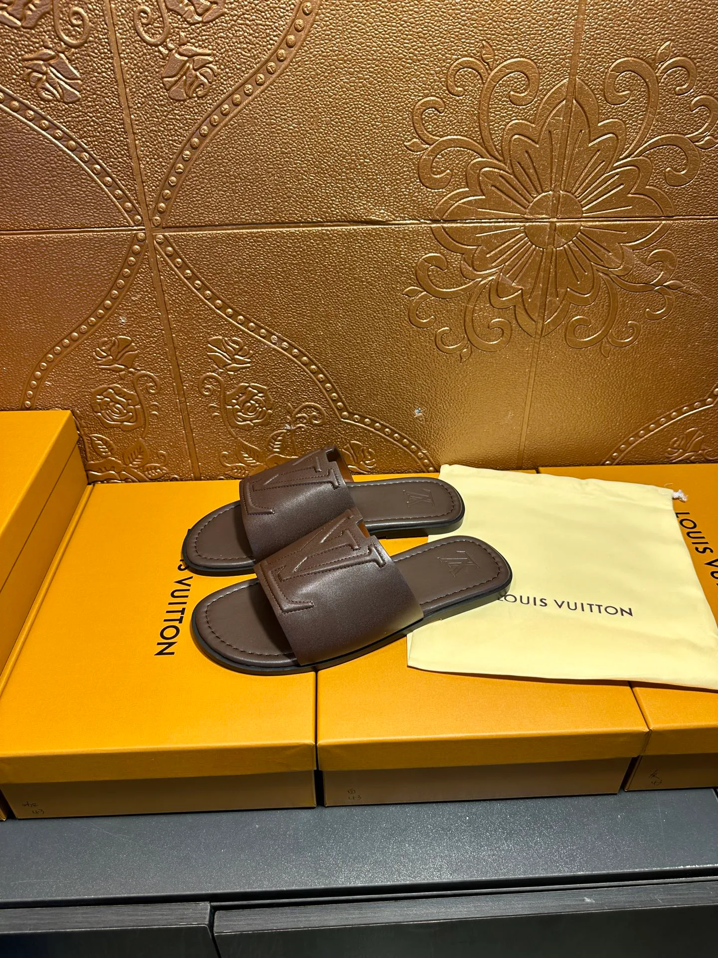 Шлепанцы Мужские Louis Vuitton 11488093