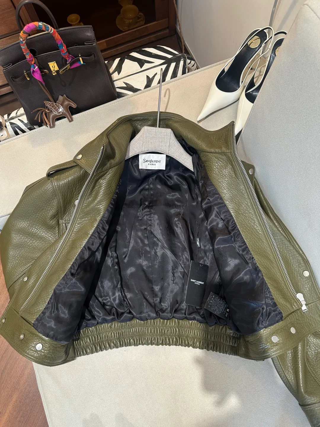 Кожаные Куртки И Дублёнки Женские Saint Laurent 18847550