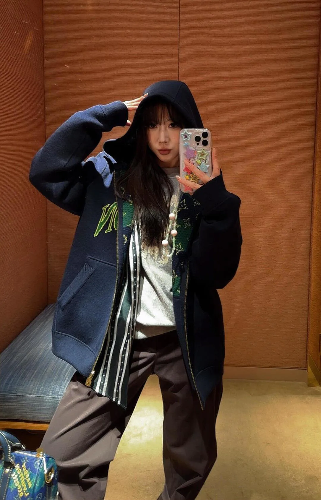 Куртки И Пуховики Женские Louis Vuitton 252570