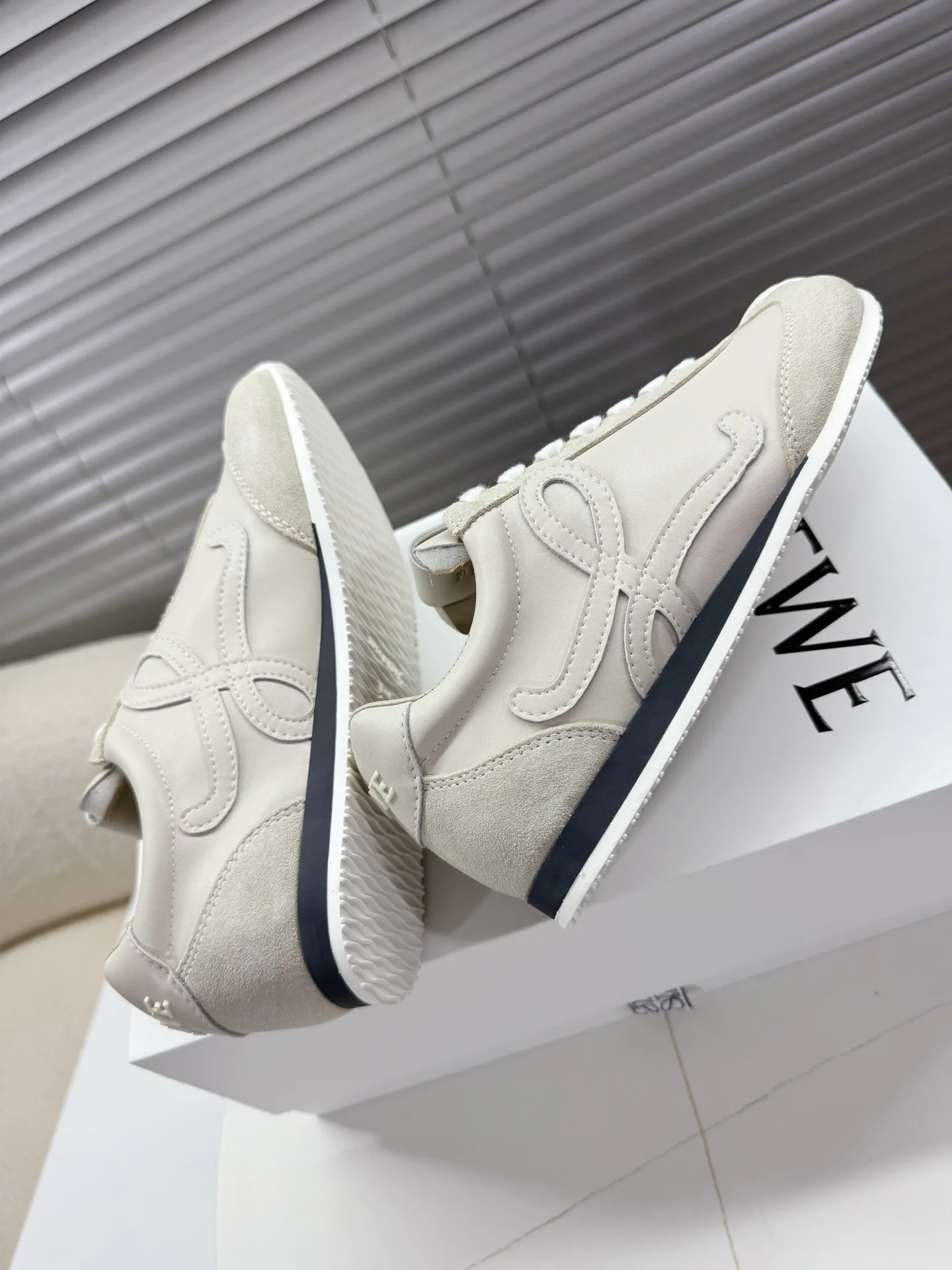 Кроссовки Женские Loewe 4019918