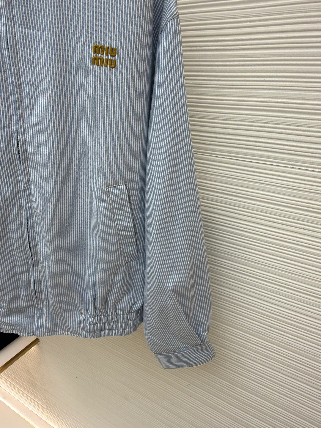 Куртки И Пуховики Мужские Miu Miu 1684429