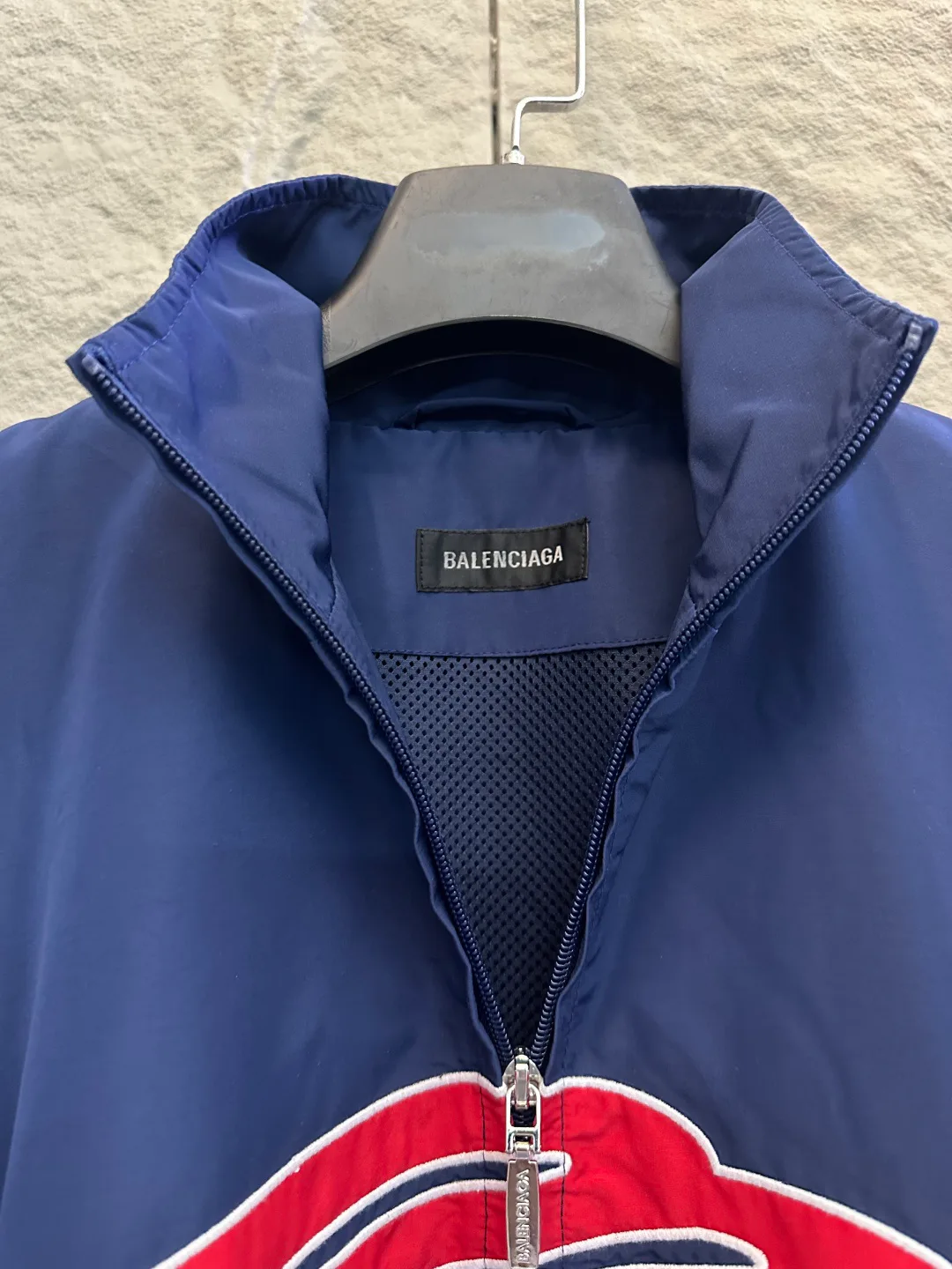Куртки И Пуховики Женские Balenciaga 11538805
