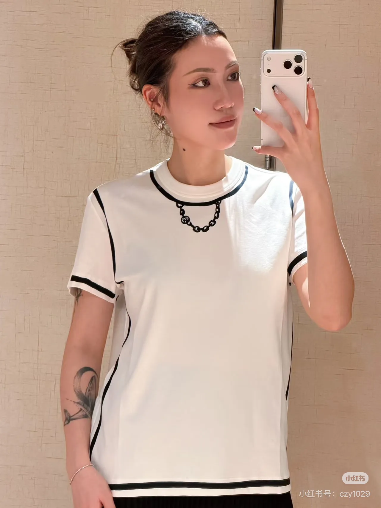 Футболки Женские Louis Vuitton 1961625