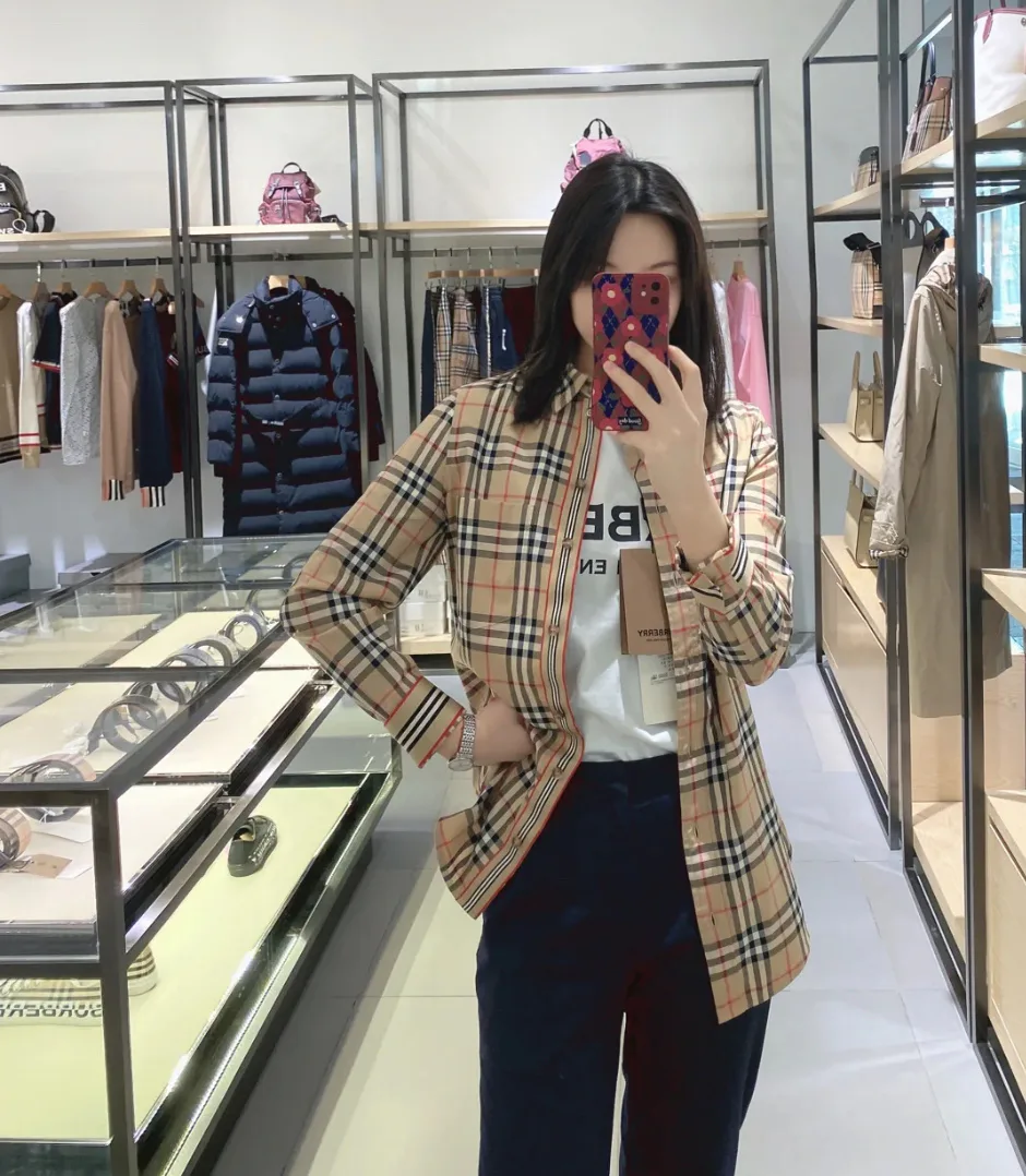 Рубашки Женские Burberry 11358110