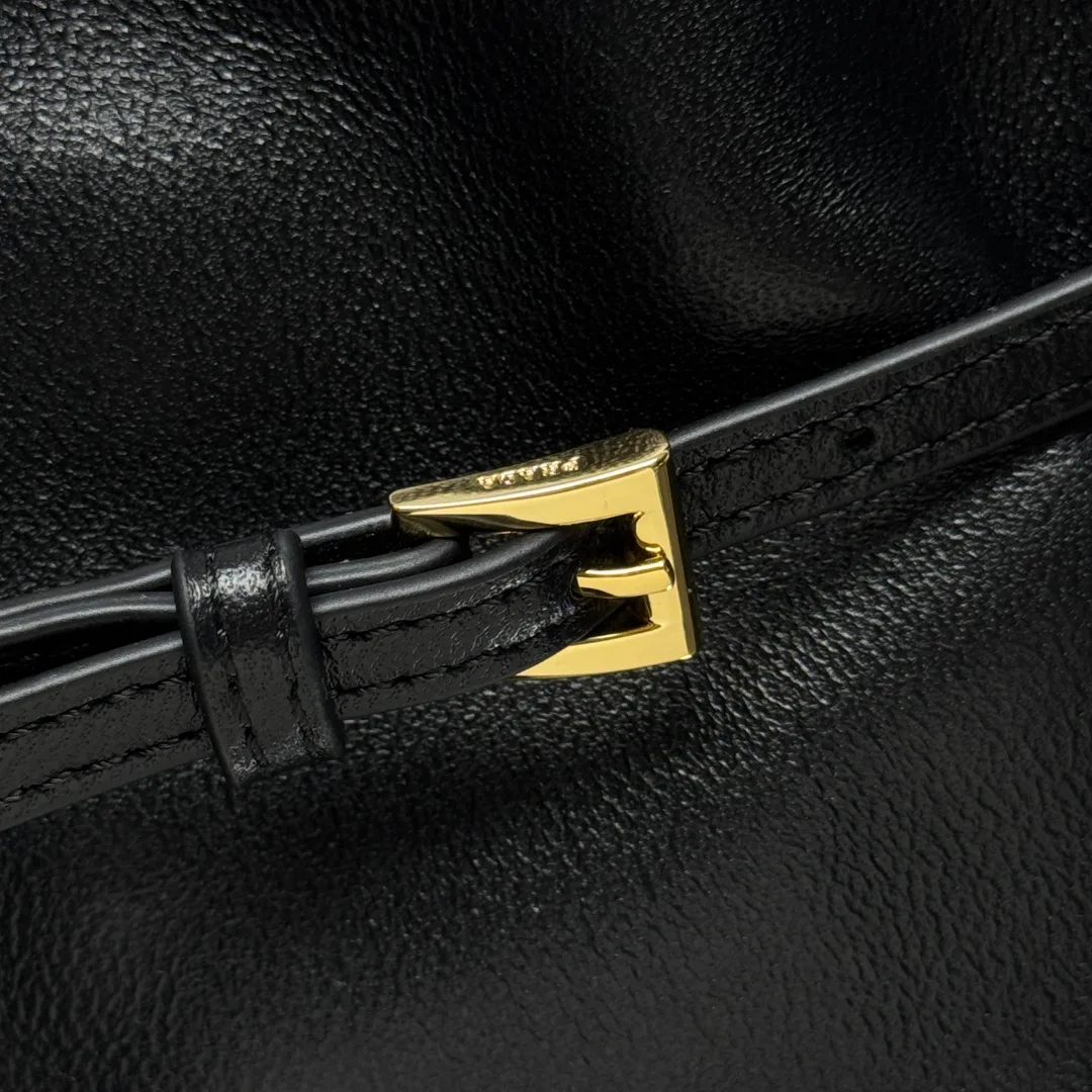 Классические Сумки Женские Prada 11565724
