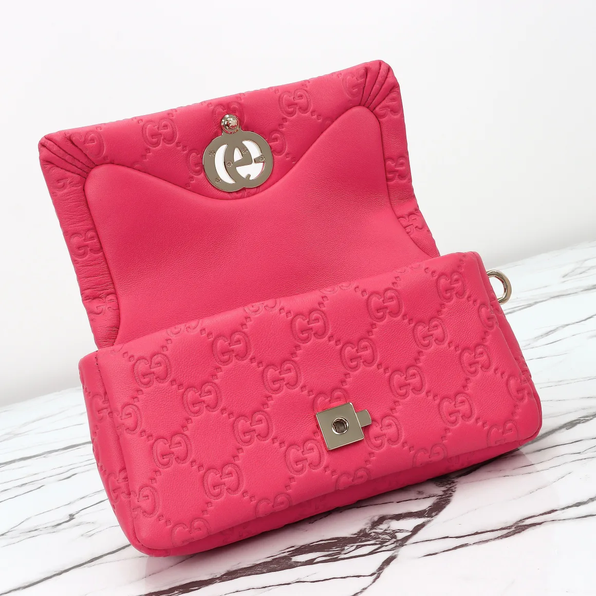 Классические Сумки Женские Gucci 18210717