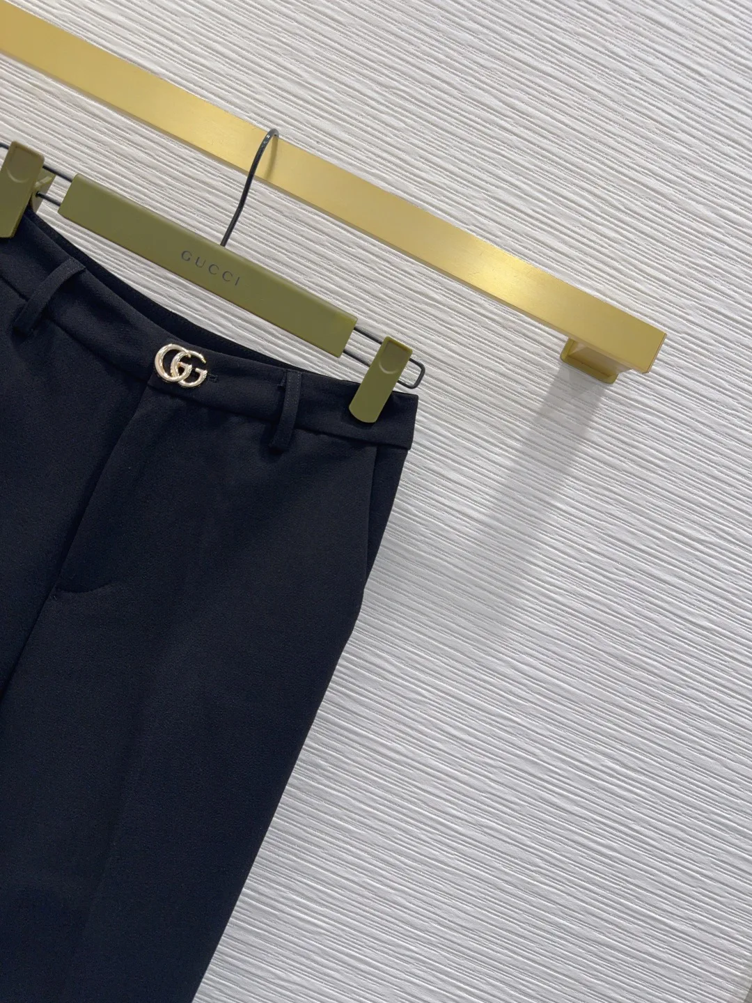Брюки Женские Gucci 18561560