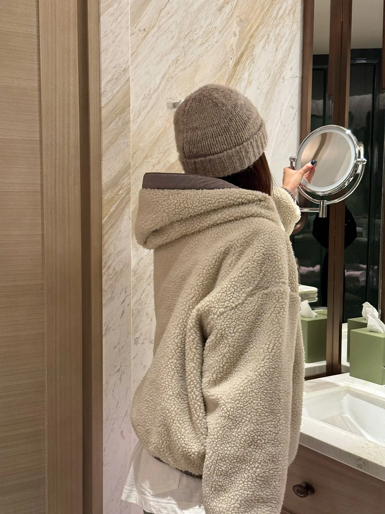 Куртки И Пуховики Женские Canada Goose 5392202