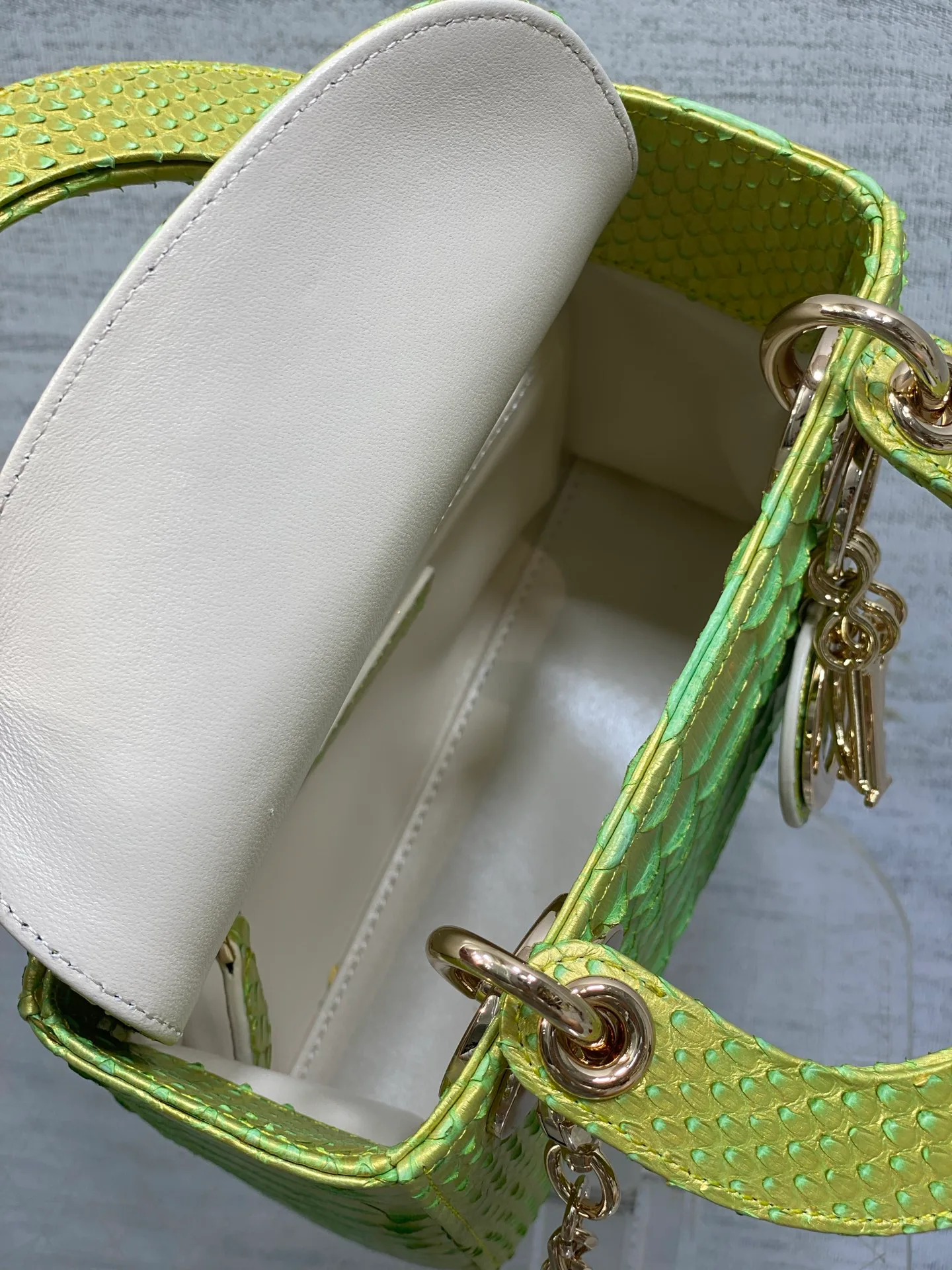 Классические Сумки Женские Christian Dior 17033680