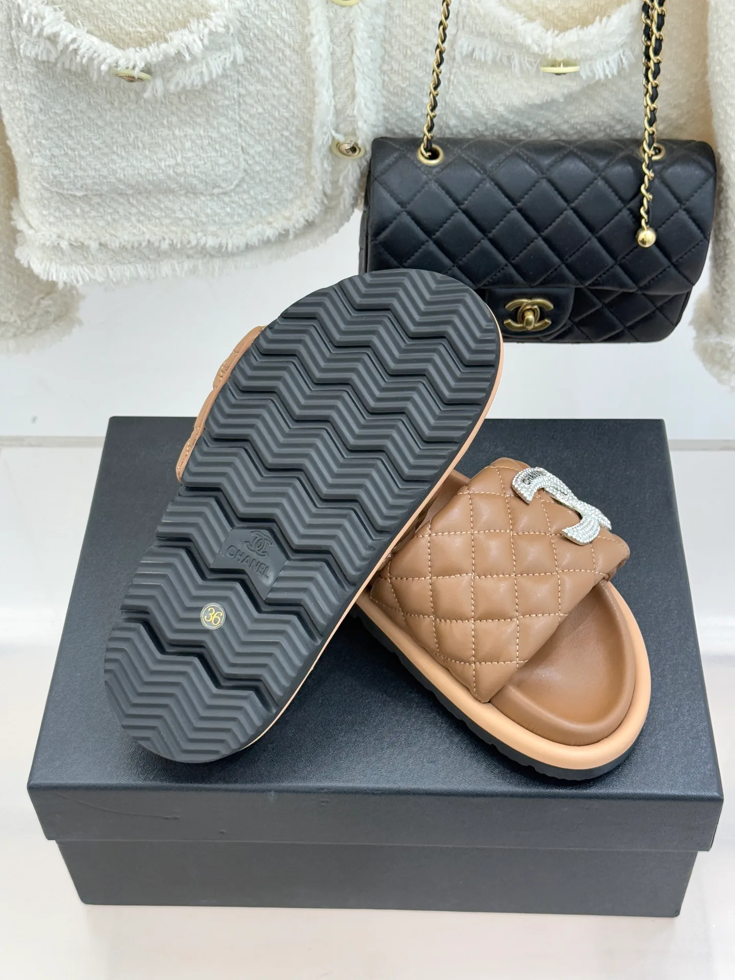 Шлепанцы Женские Chanel 11214864