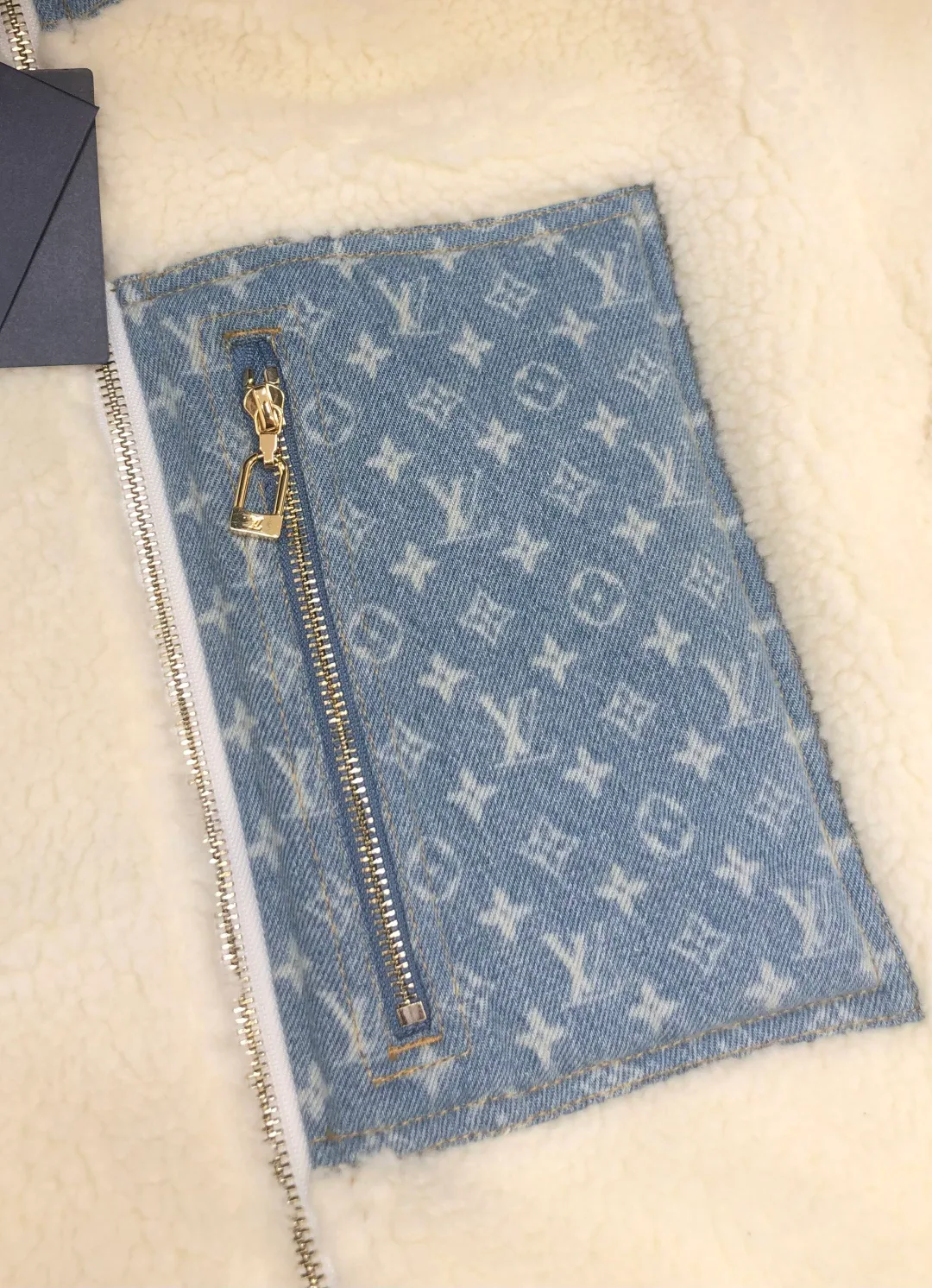 Куртки И Пуховики Женские Louis Vuitton 1586330