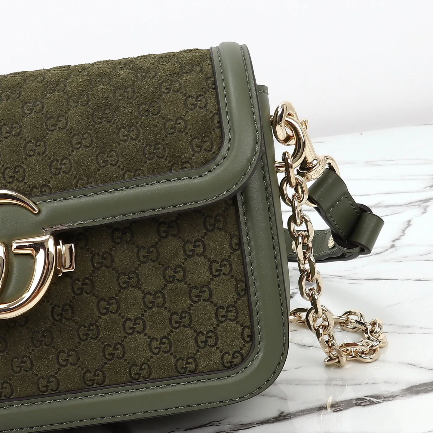 Классические Сумки Женские Gucci 18210725