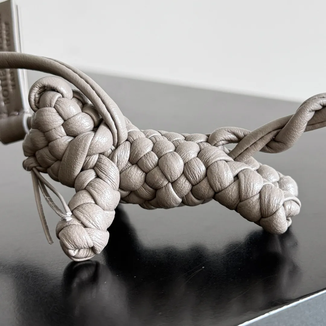 Ключницы Bottega Veneta 546003