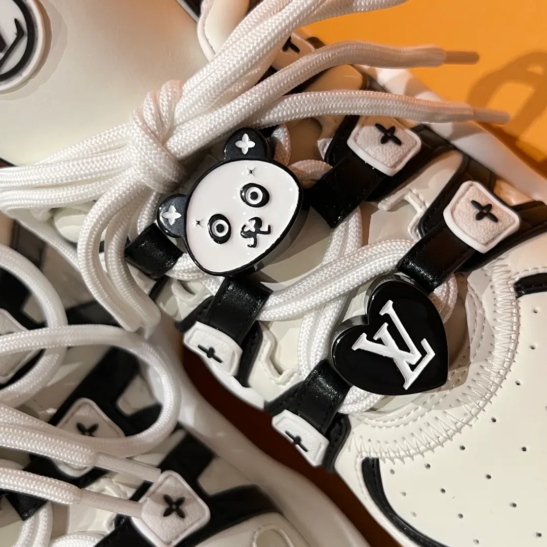 Кроссовки Женские Louis Vuitton 371393