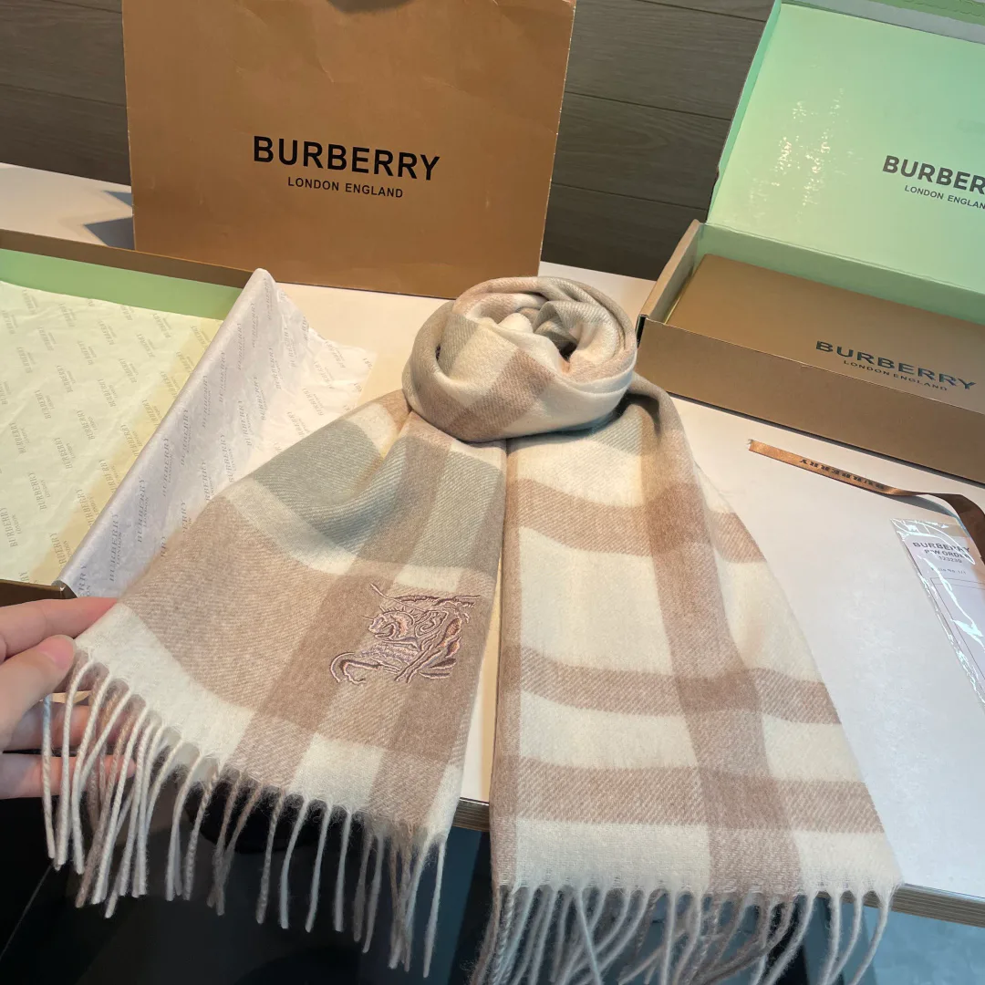 Шарфы Burberry 1303499