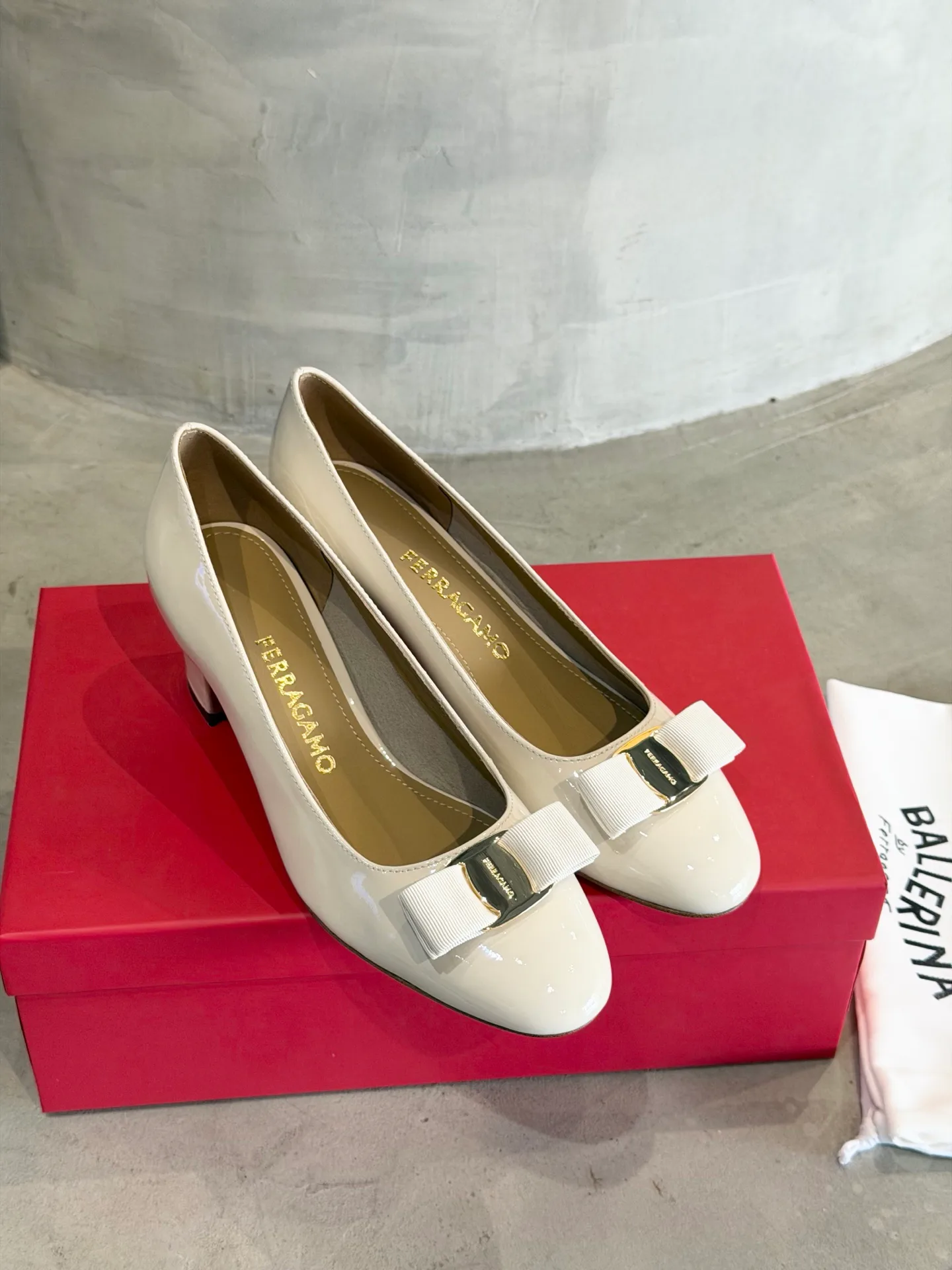 Туфли Женские Salvatore Ferragamo 20153154
