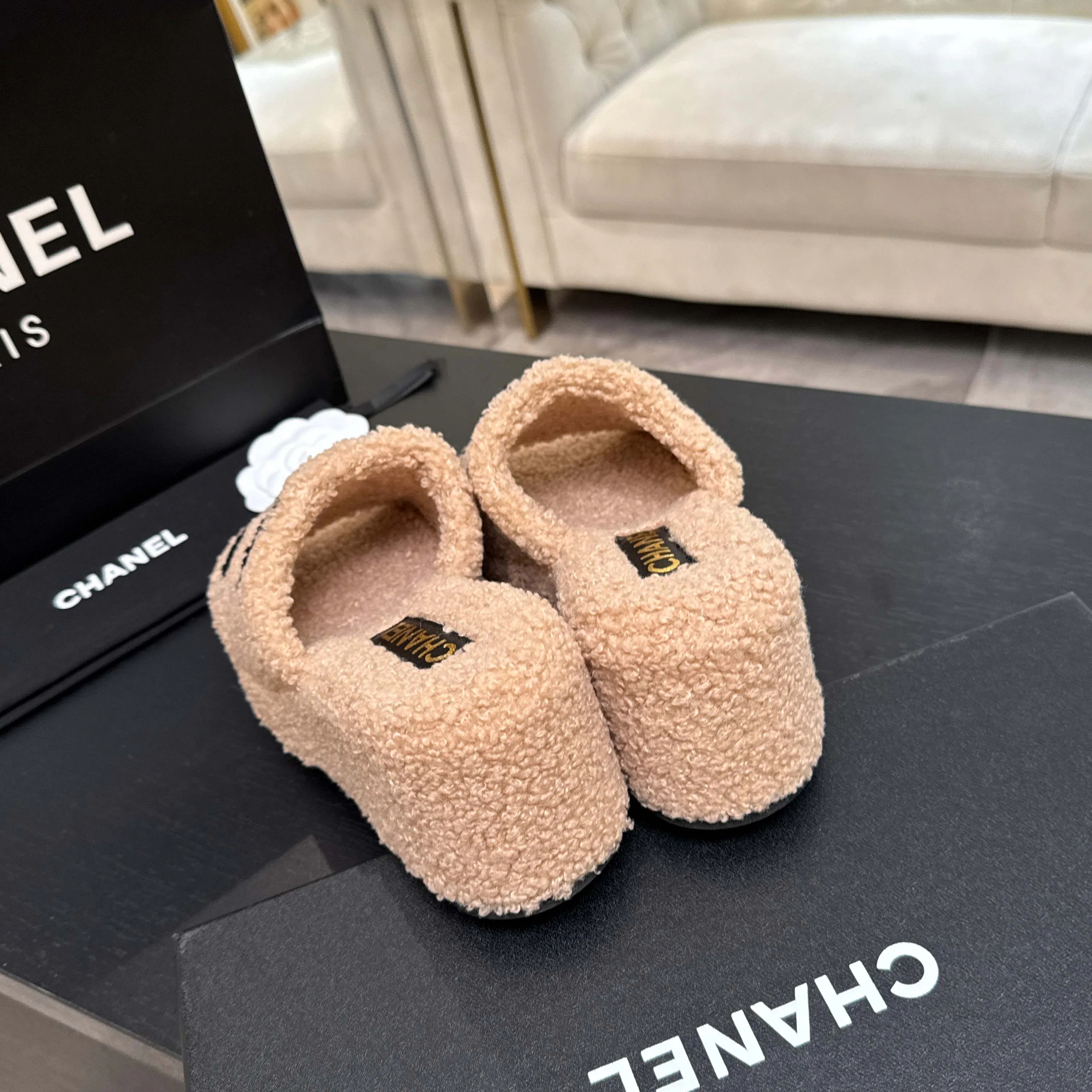 Тапочки Женские Chanel 18501004