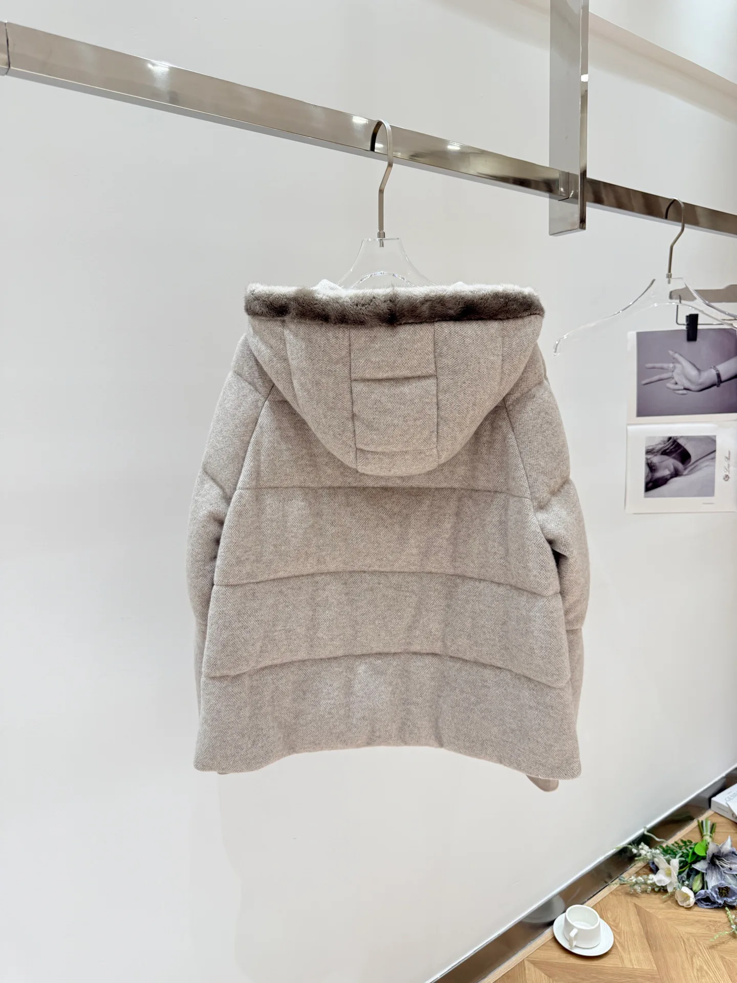 Куртки И Пуховики Женские Loro Piana 18082729