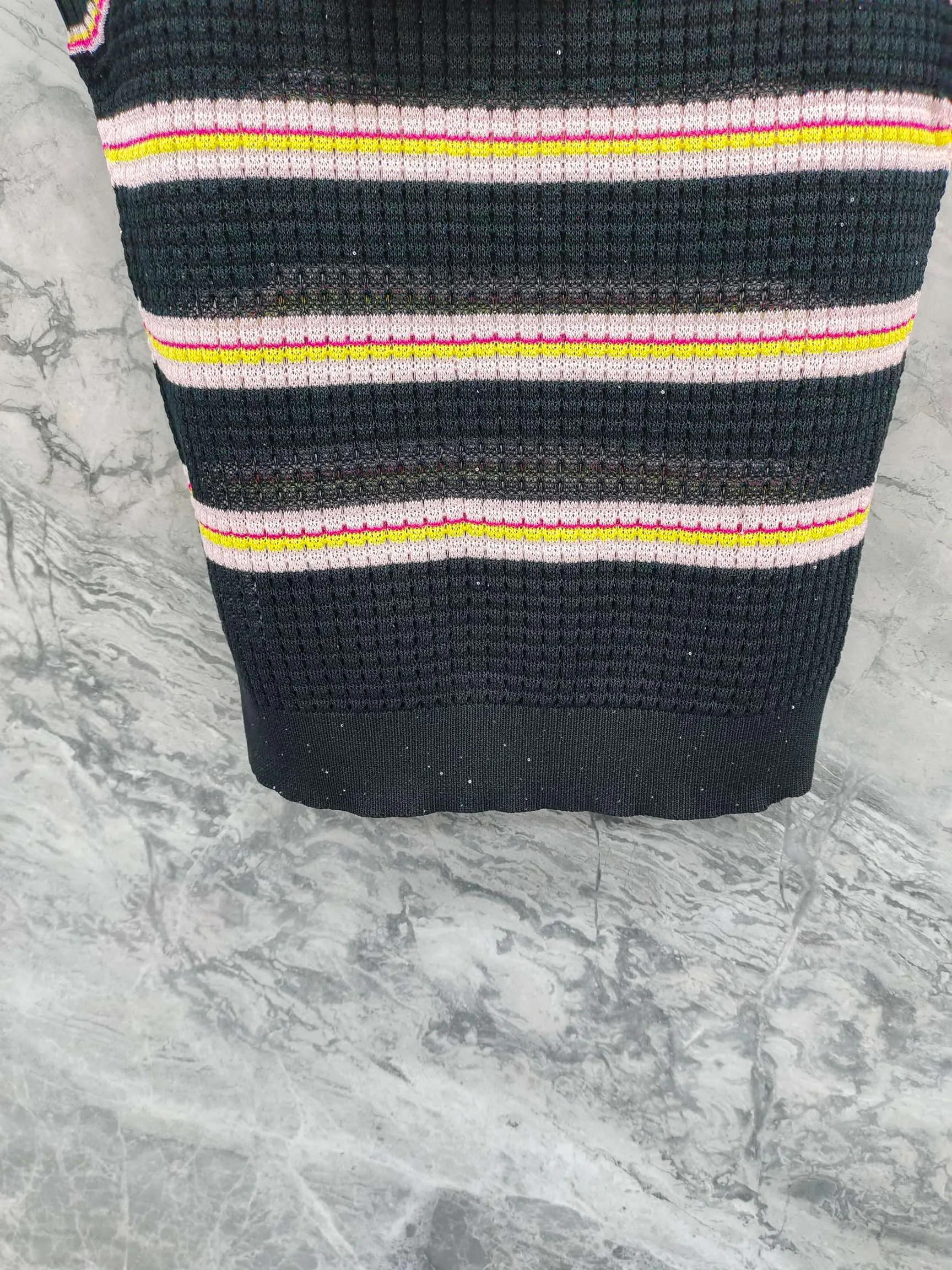 Жилеты Женские Chanel 12609602