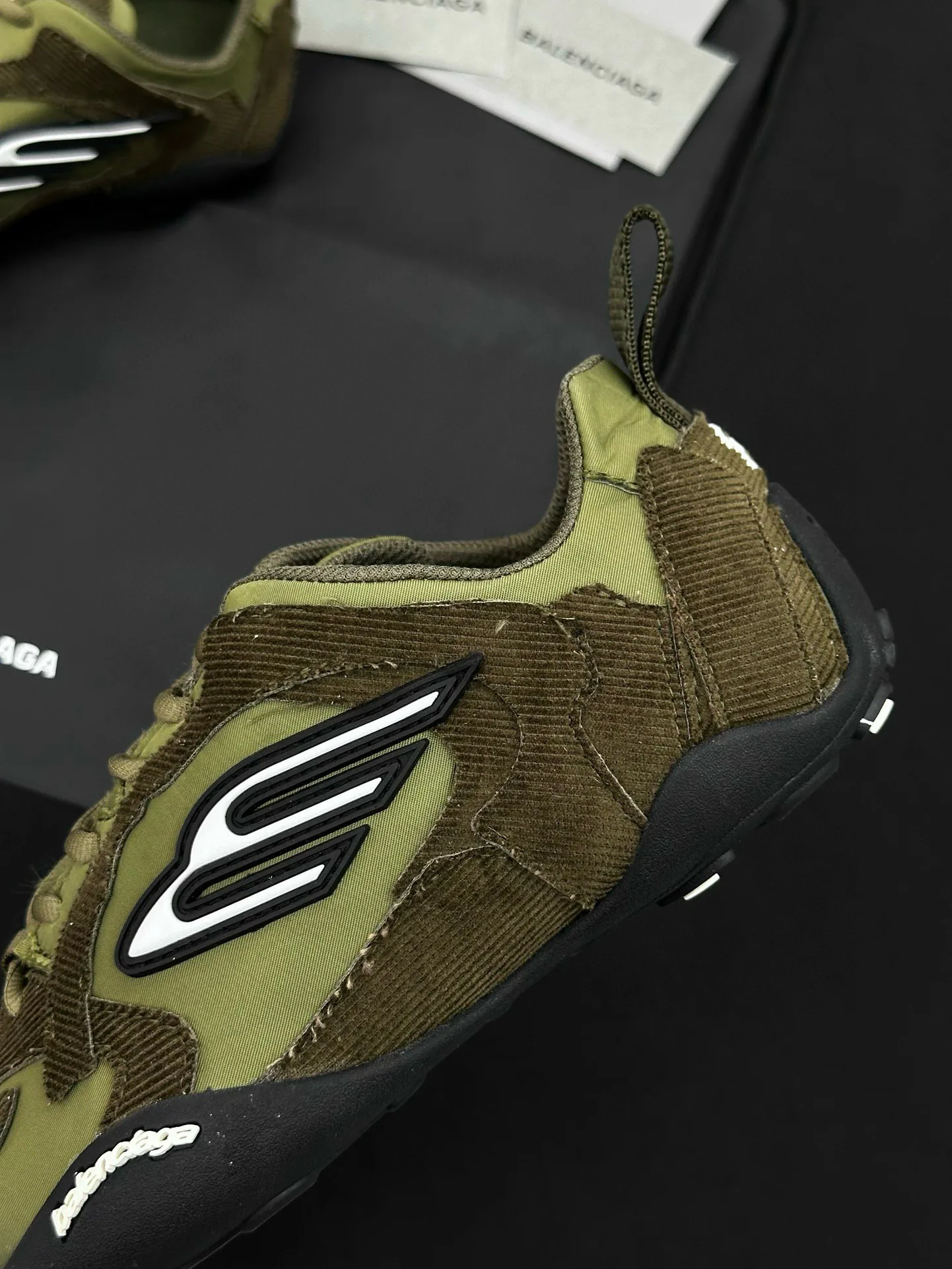 Кроссовки Женские Balenciaga 10997424