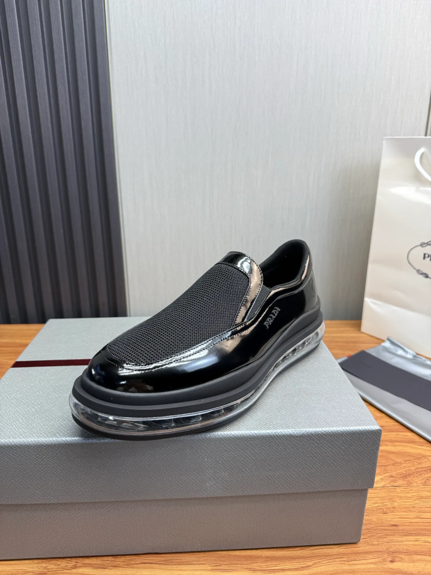 Кроссовки Мужские Prada 12725446