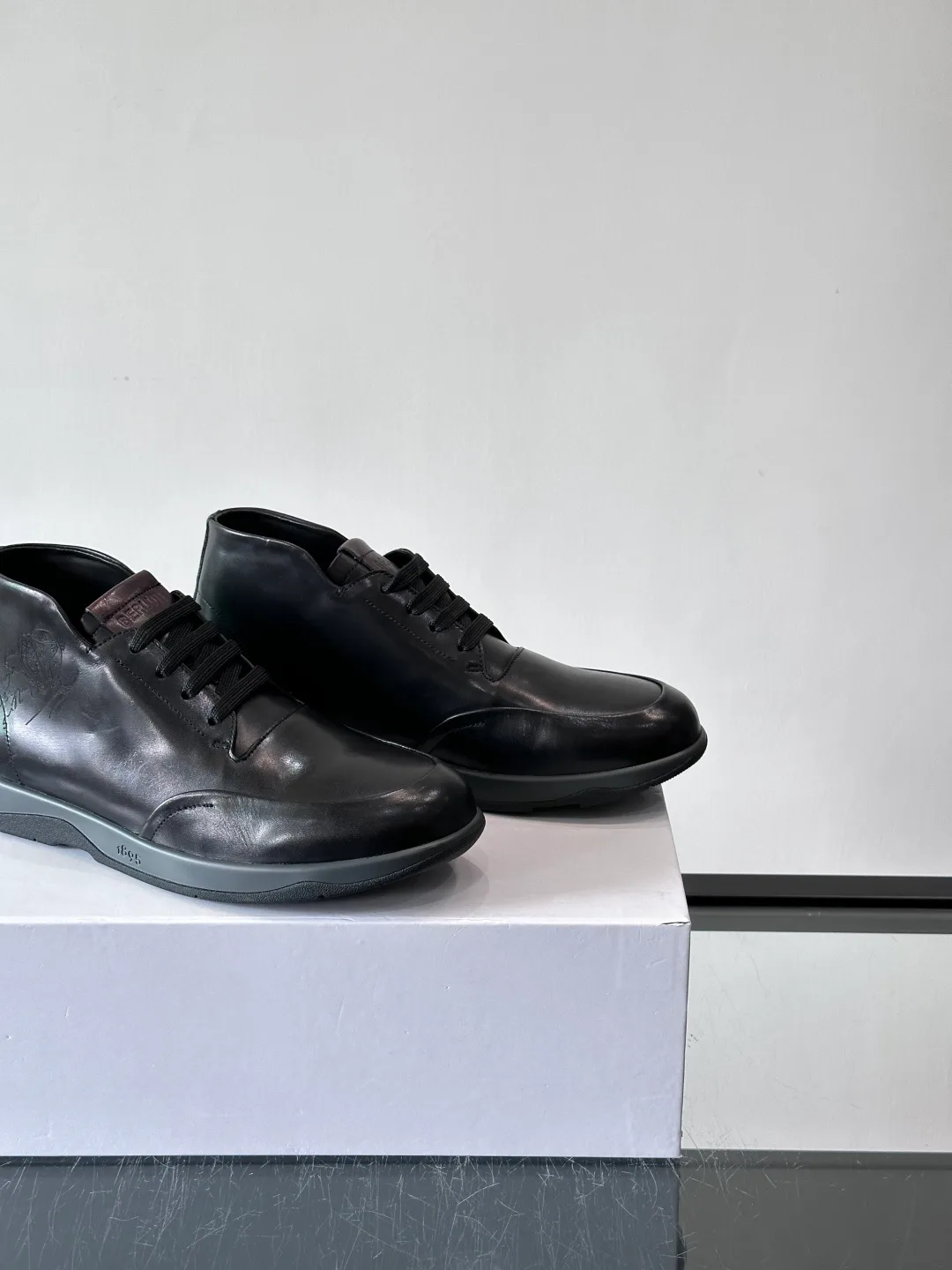 Кроссовки Мужские Berluti 674504