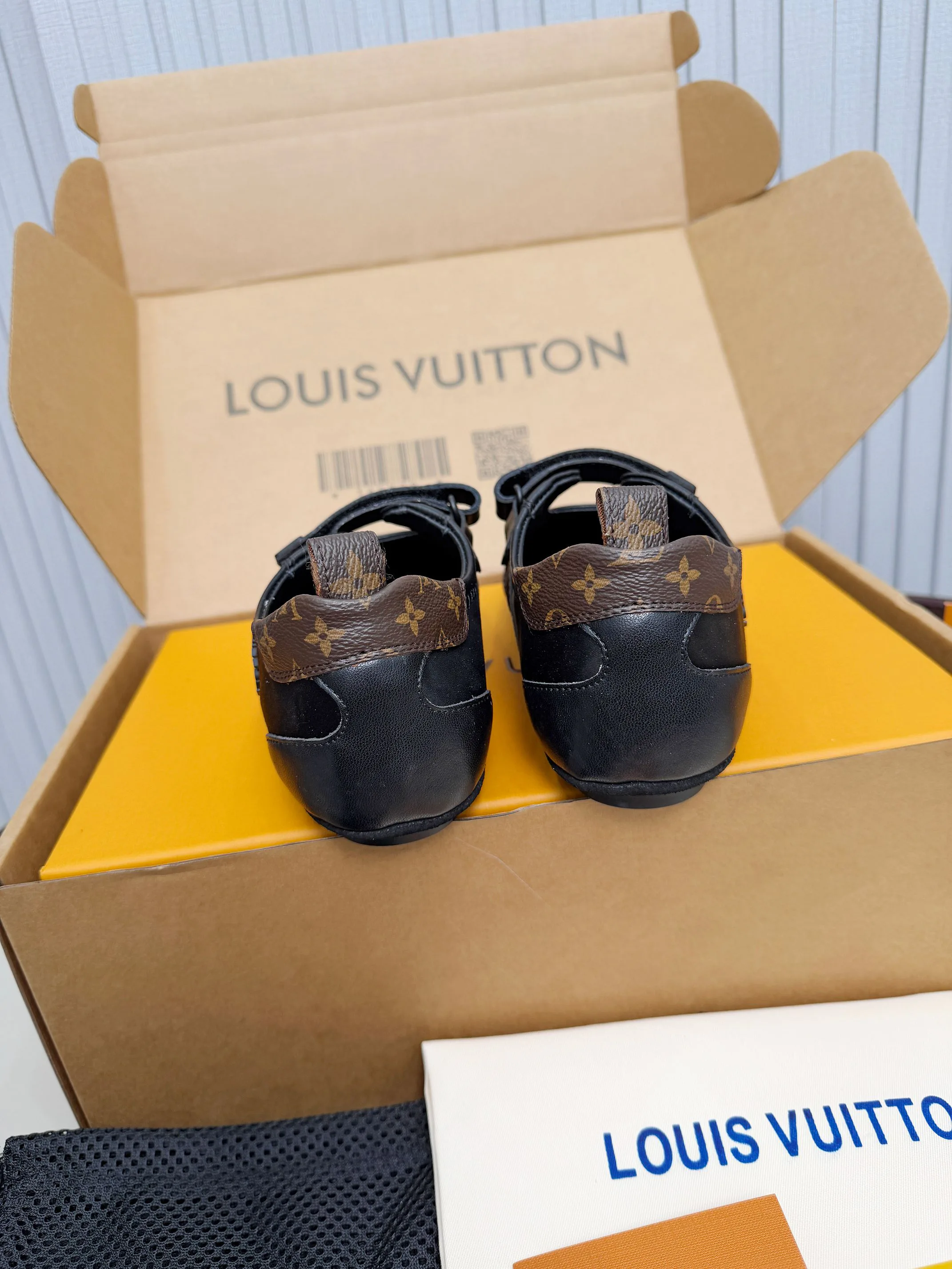 Туфли Женские Louis Vuitton 11250649