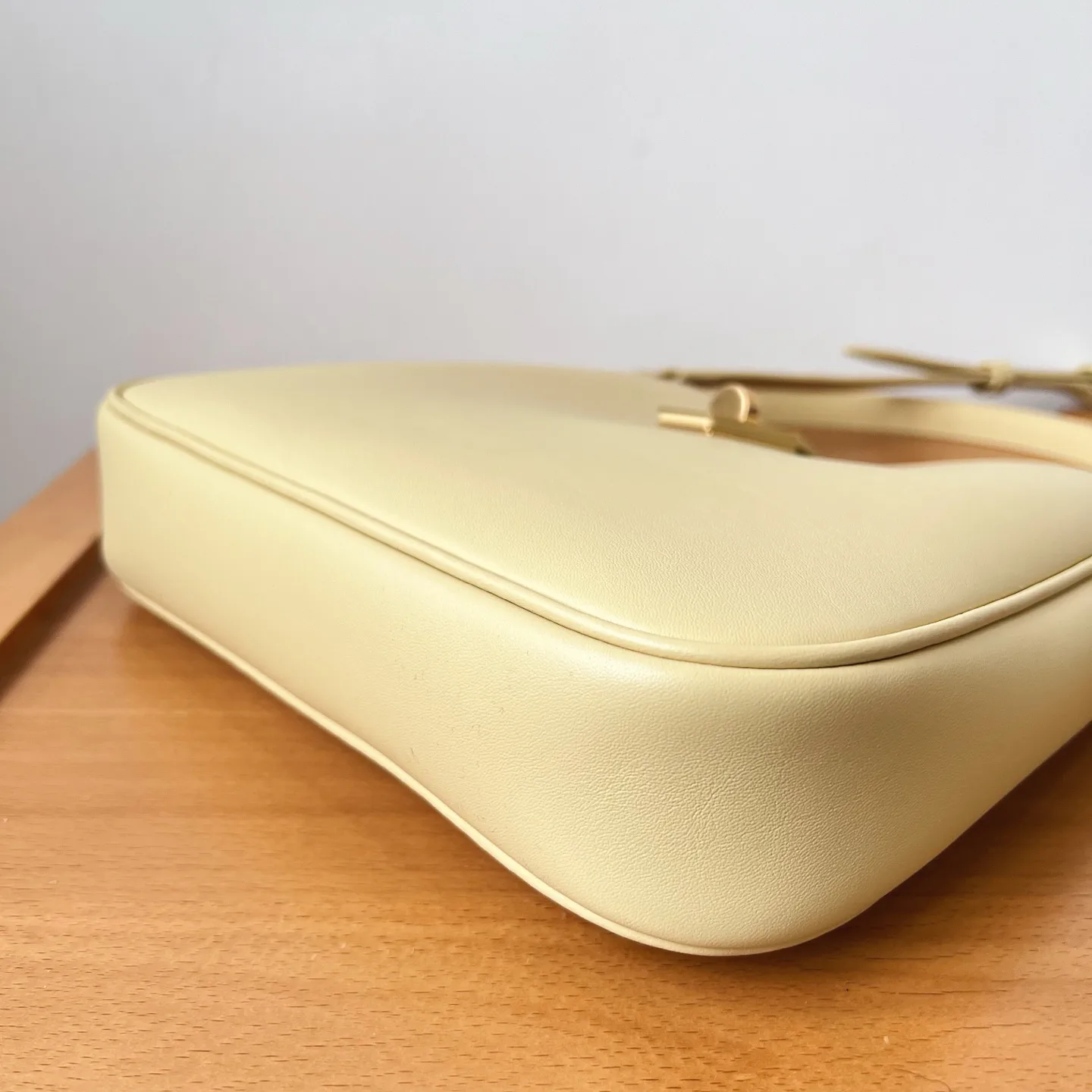 Сумки На Ремне Женские Celine 33341