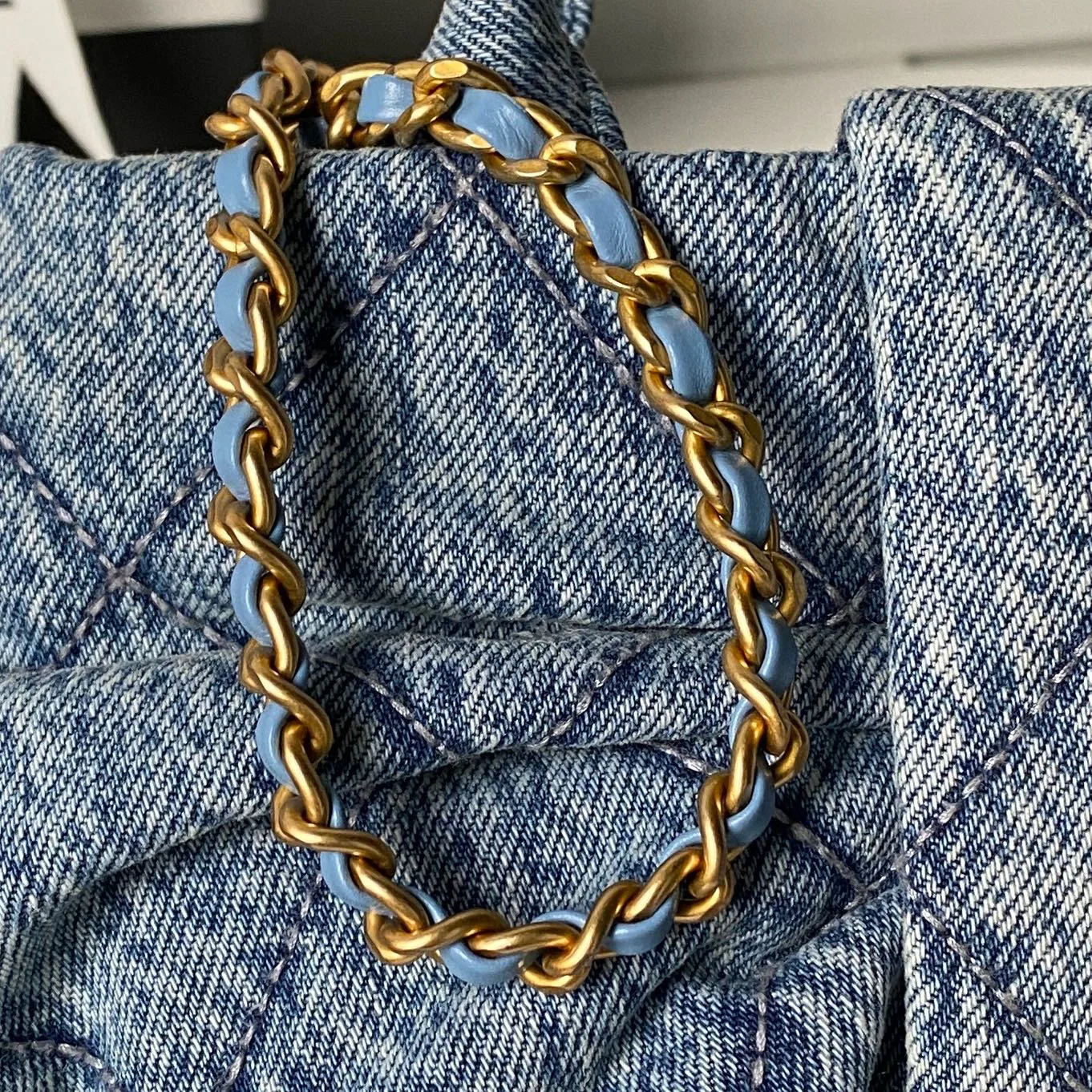 Классические Сумки Женские Chanel 18207769