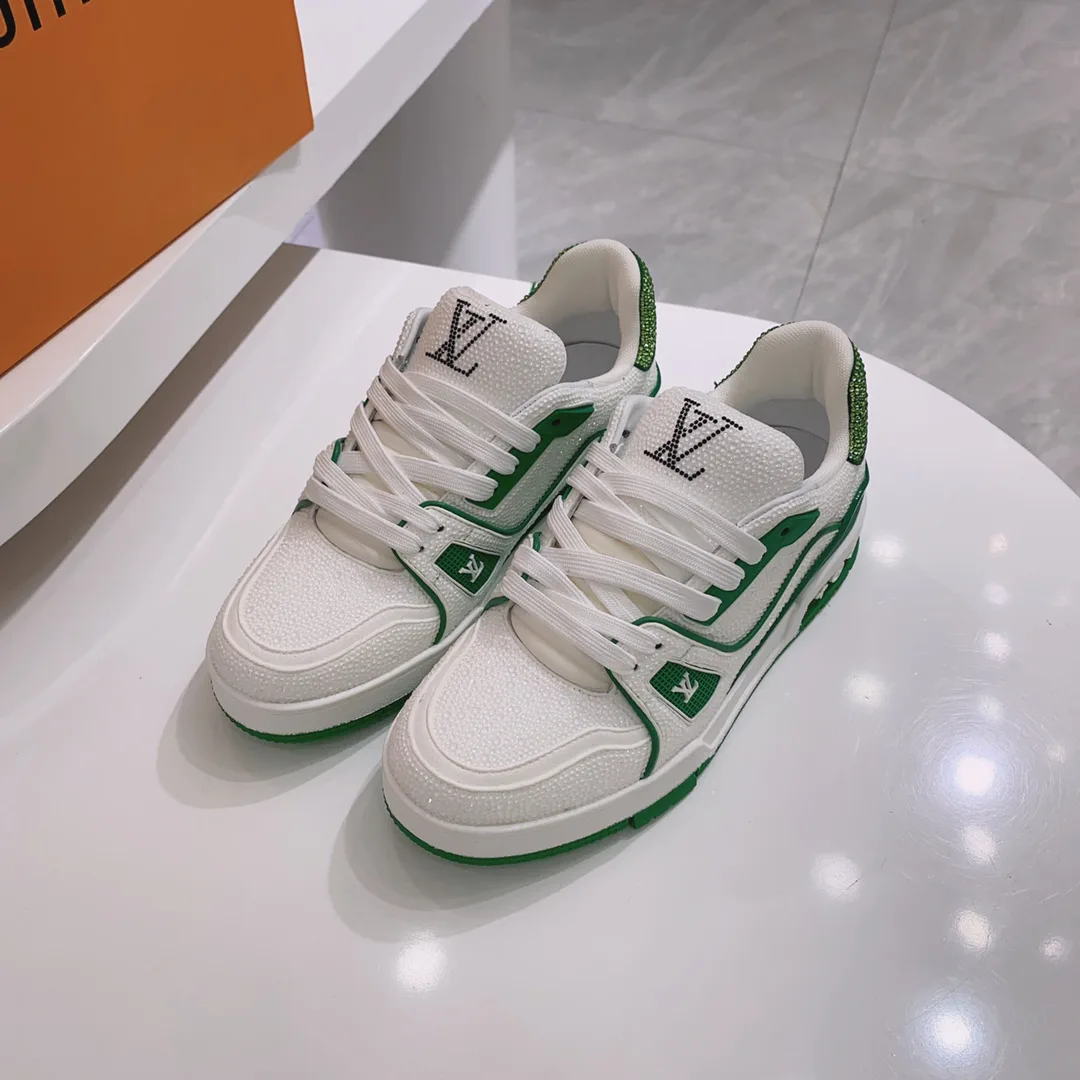 Кроссовки Женские Louis Vuitton 11707411