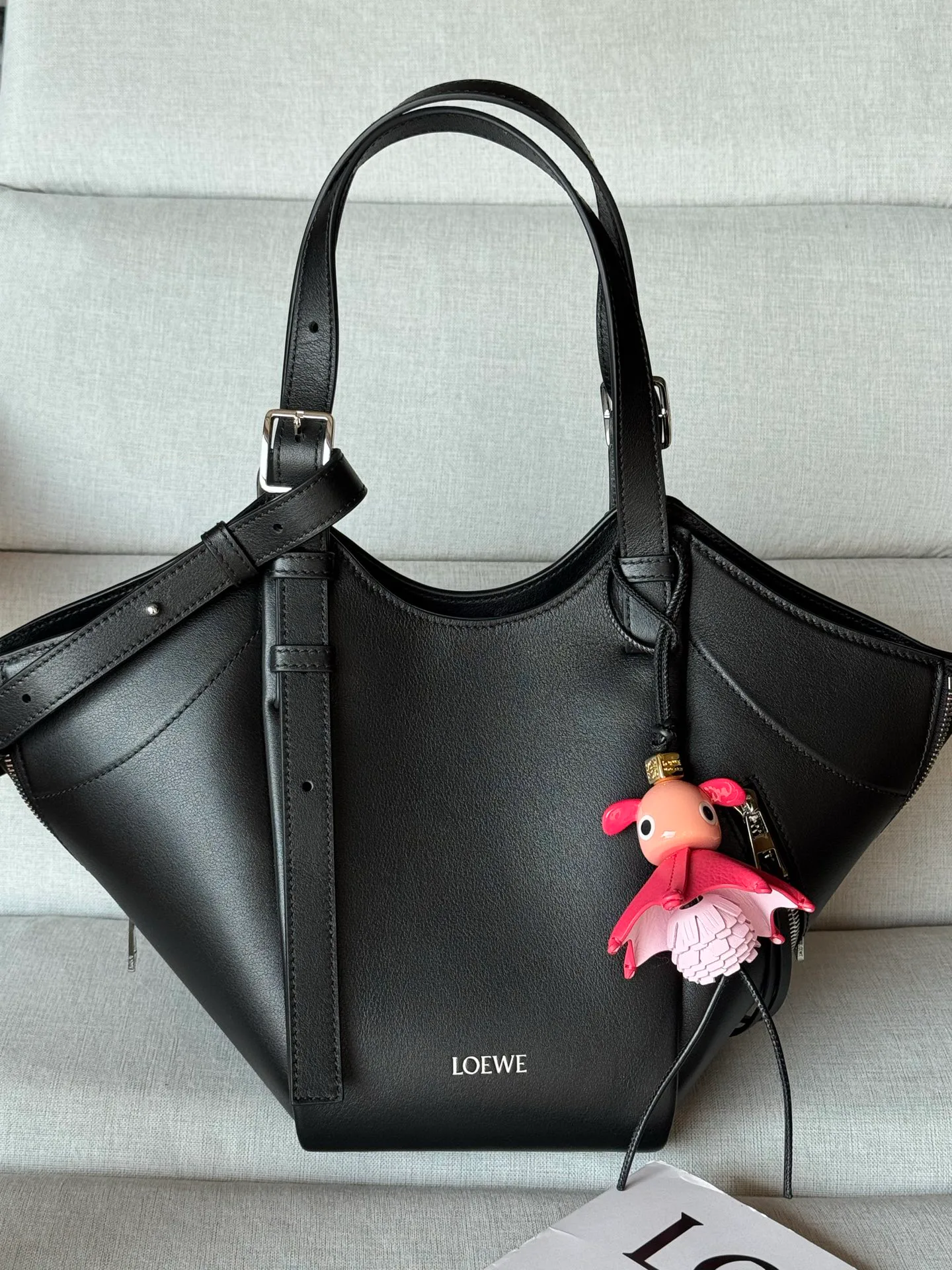 Классические Сумки Женские Loewe 1889748