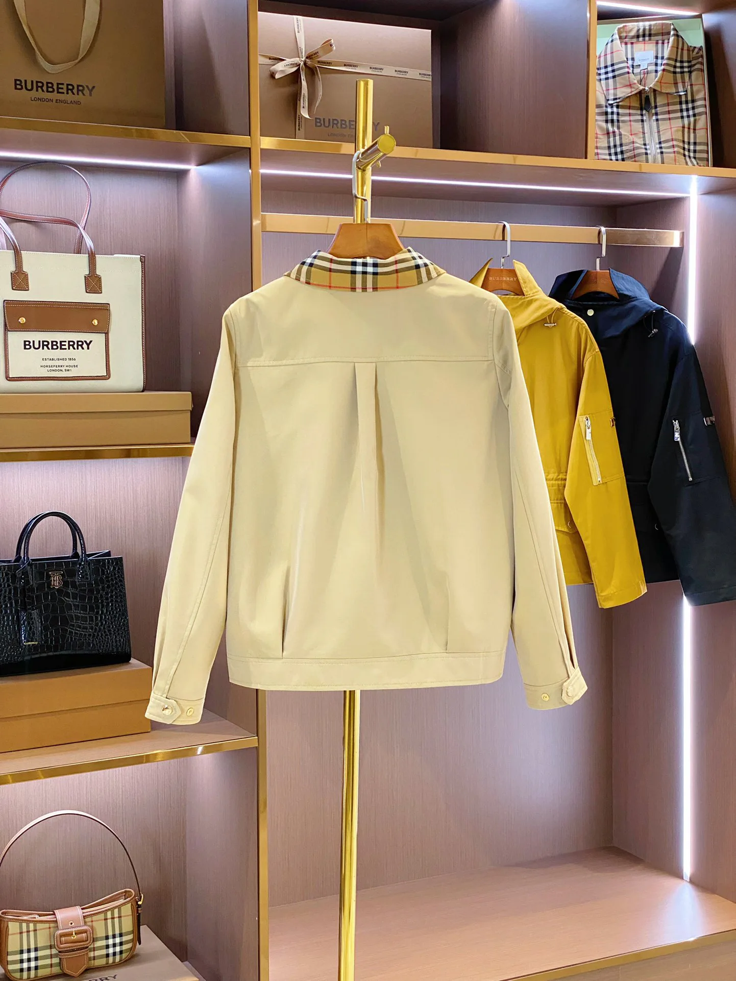 Пальто Женские Burberry 11240505