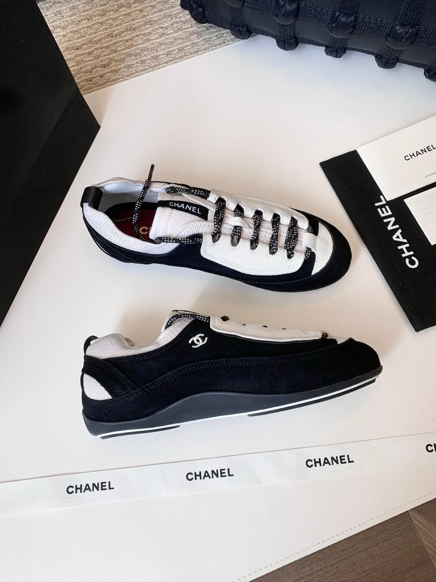 Кроссовки Женские Chanel 17989903