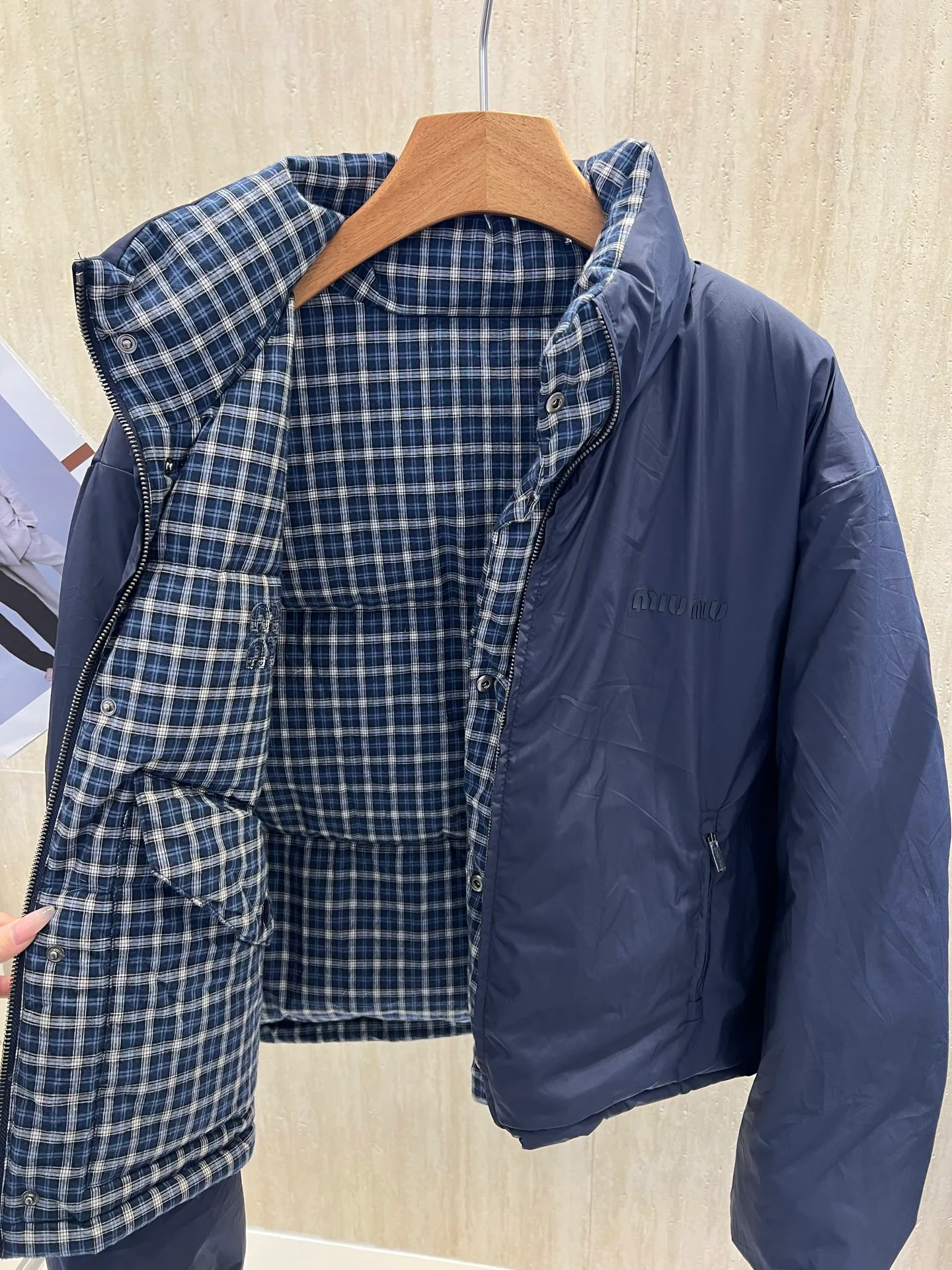 Куртки И Пуховики Женские Miu Miu 18723382