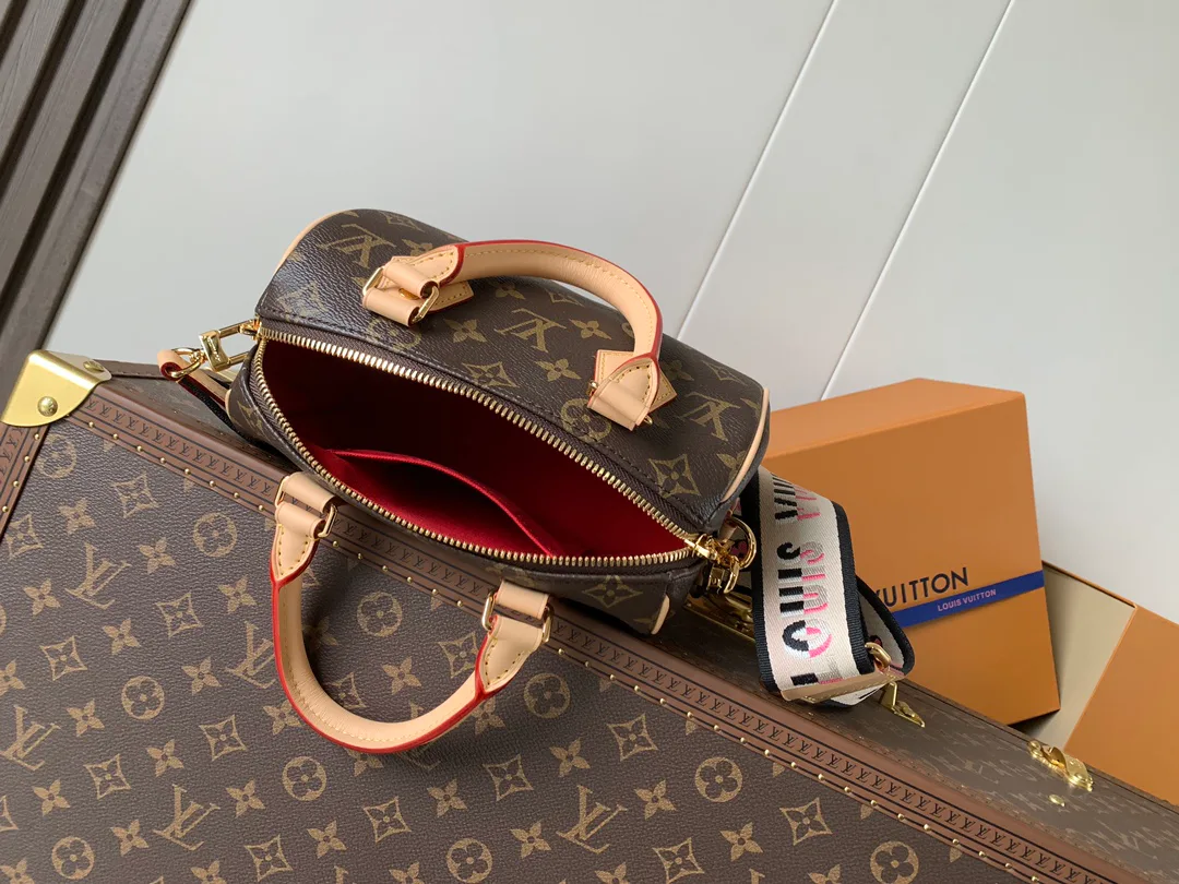 Сумки На Ремне Женские Louis Vuitton 11394868